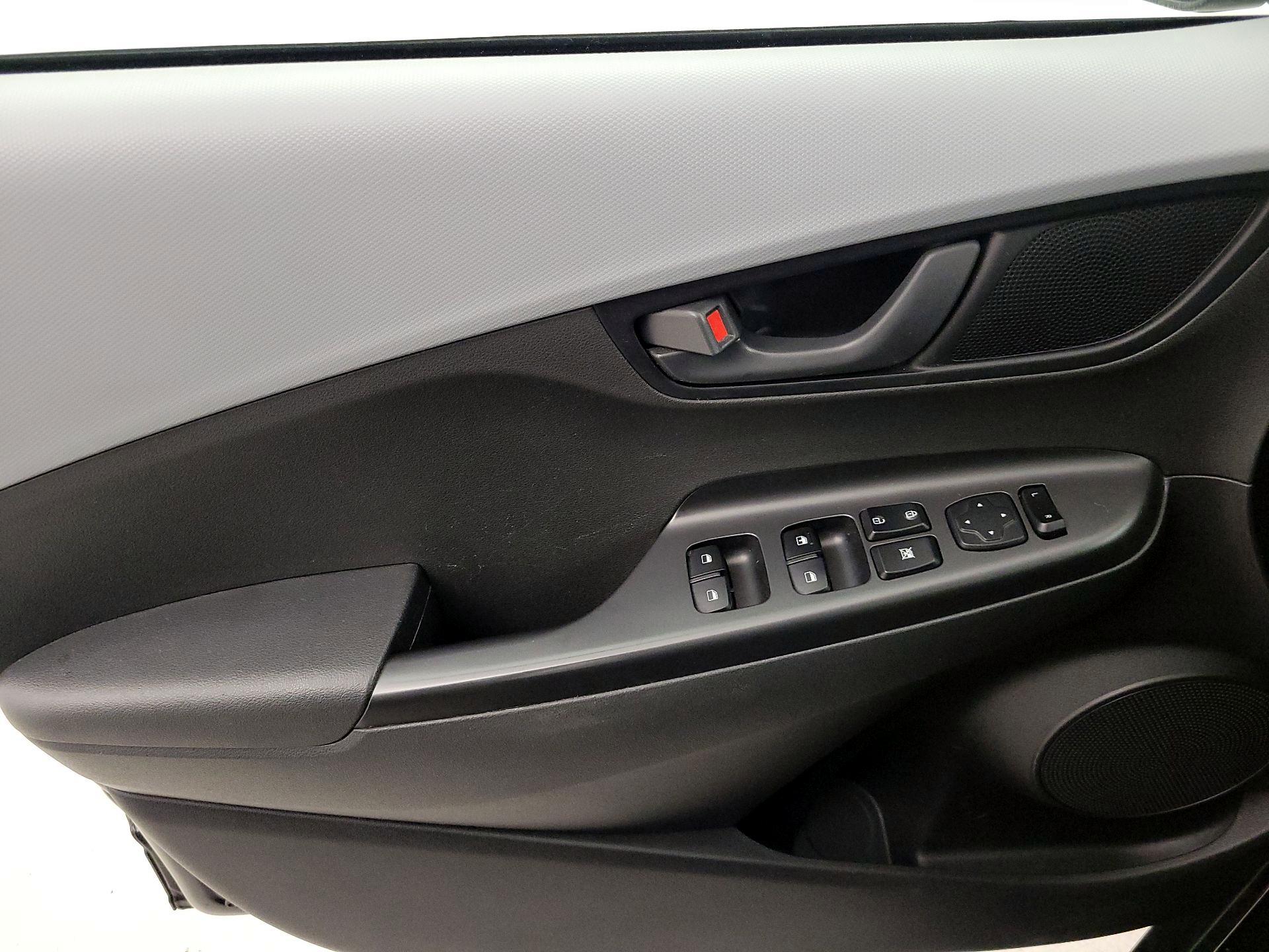 Thumbnail: 2019 Hyundai Kona - 12