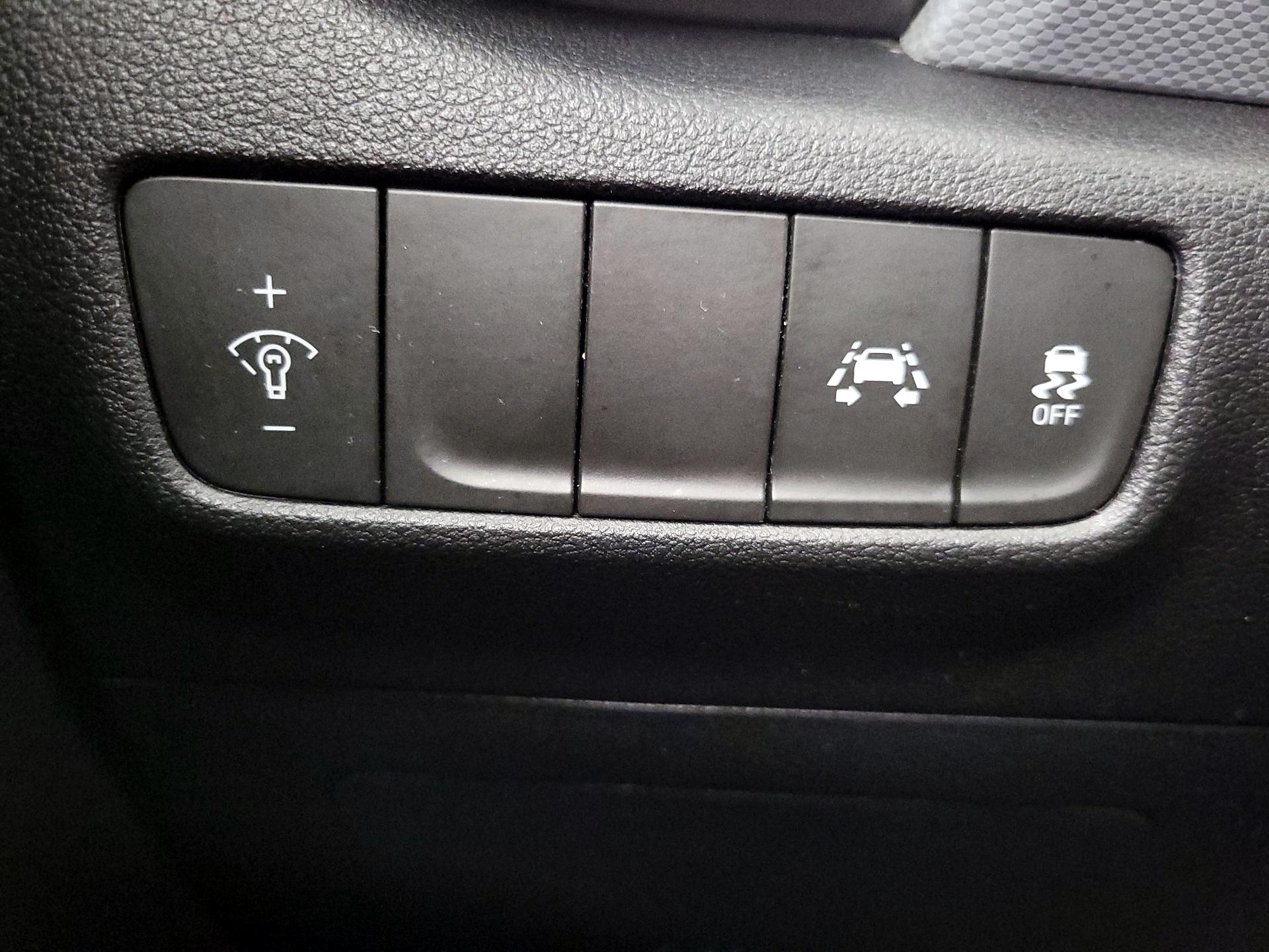 Thumbnail: 2019 Hyundai Kona - 13