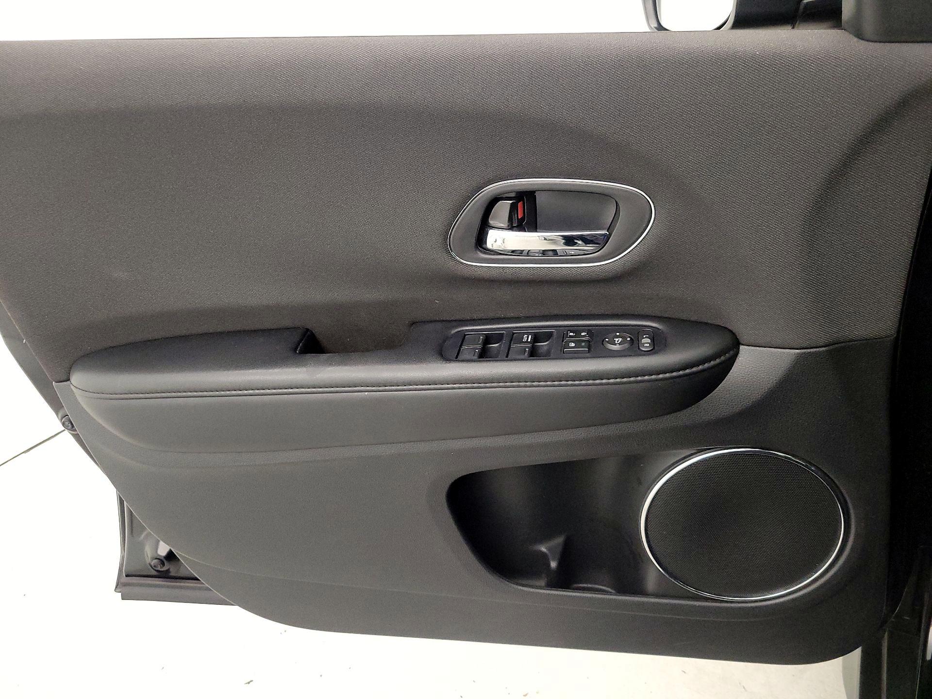 Thumbnail: 2019 Honda HR-V - 12