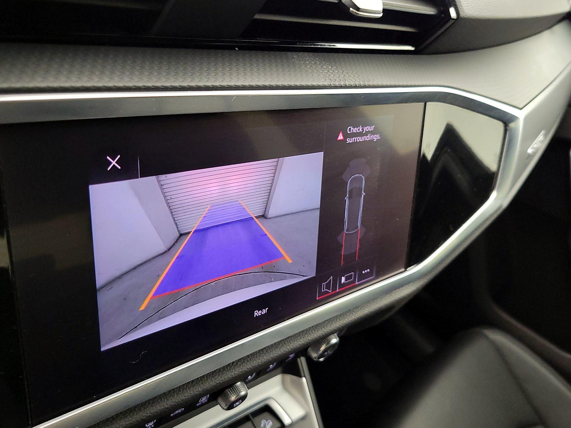 Thumbnail: 2020 Audi Q3 - 14