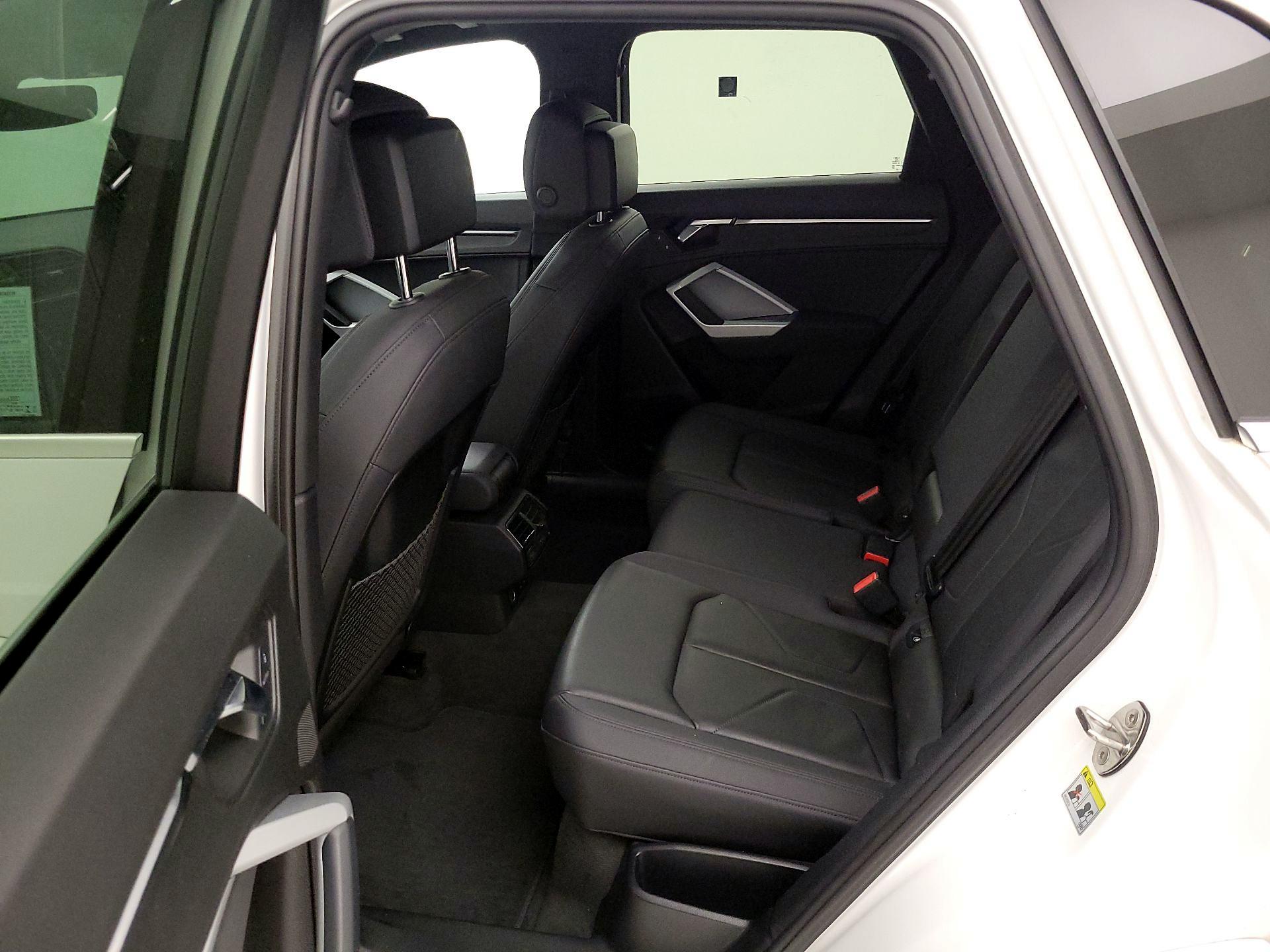 Thumbnail: 2020 Audi Q3 - 19