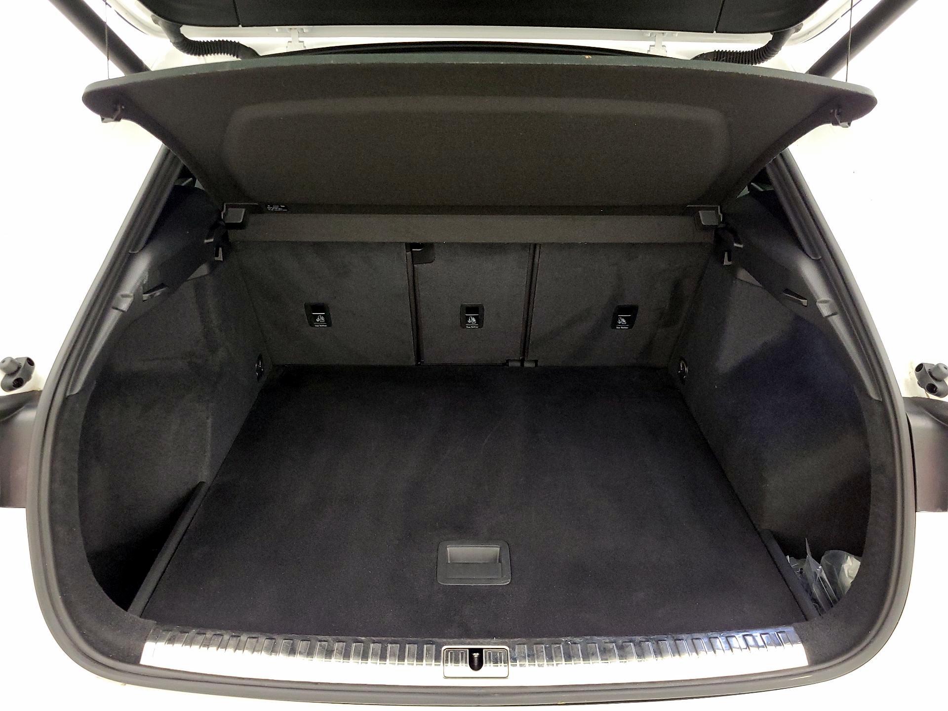 Thumbnail: 2020 Audi Q3 - 20