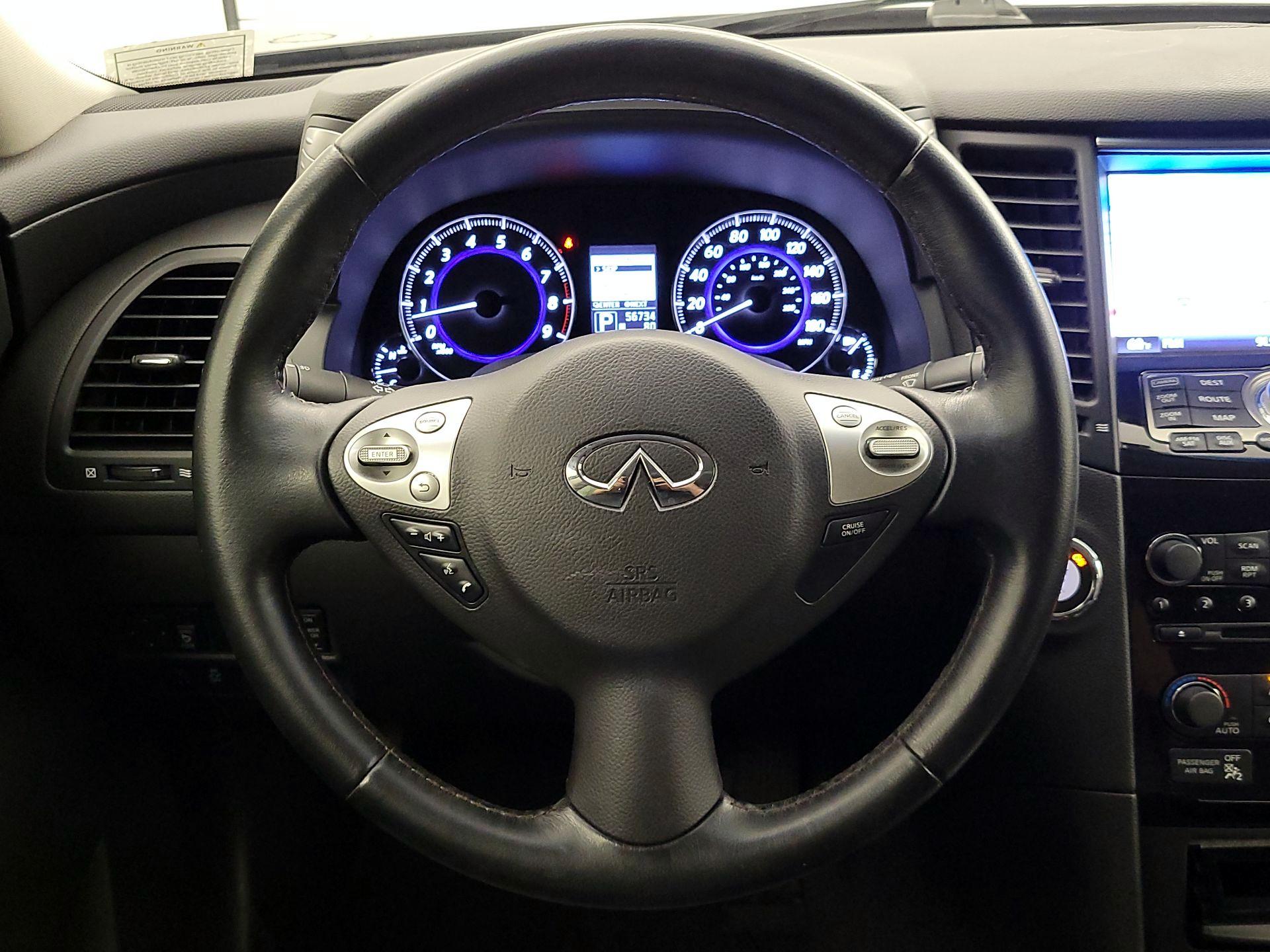 Thumbnail: 2014 INFINITI QX70 - 10