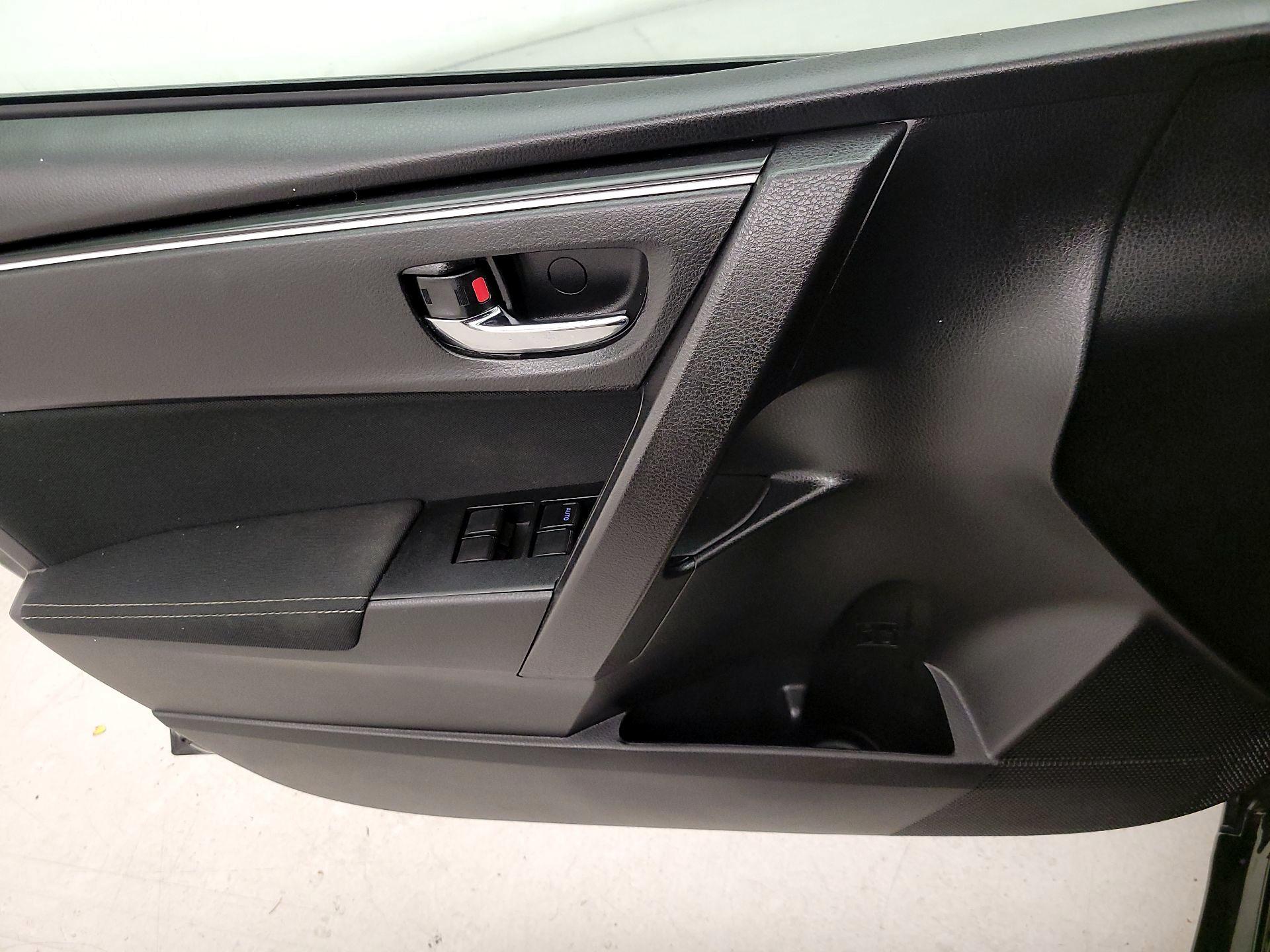 Thumbnail: 2019 Toyota Corolla - 12