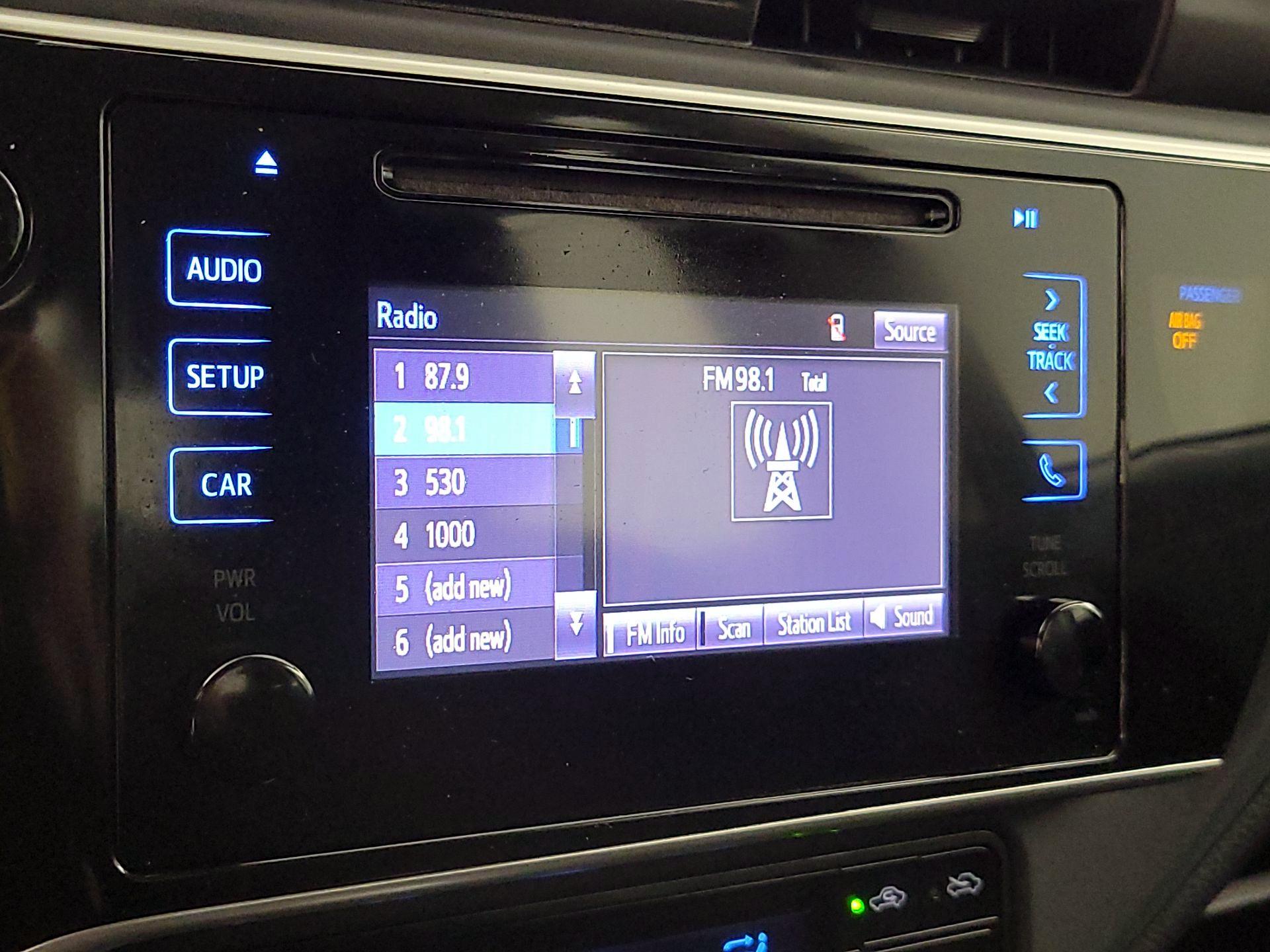 Thumbnail: 2019 Toyota Corolla - 15