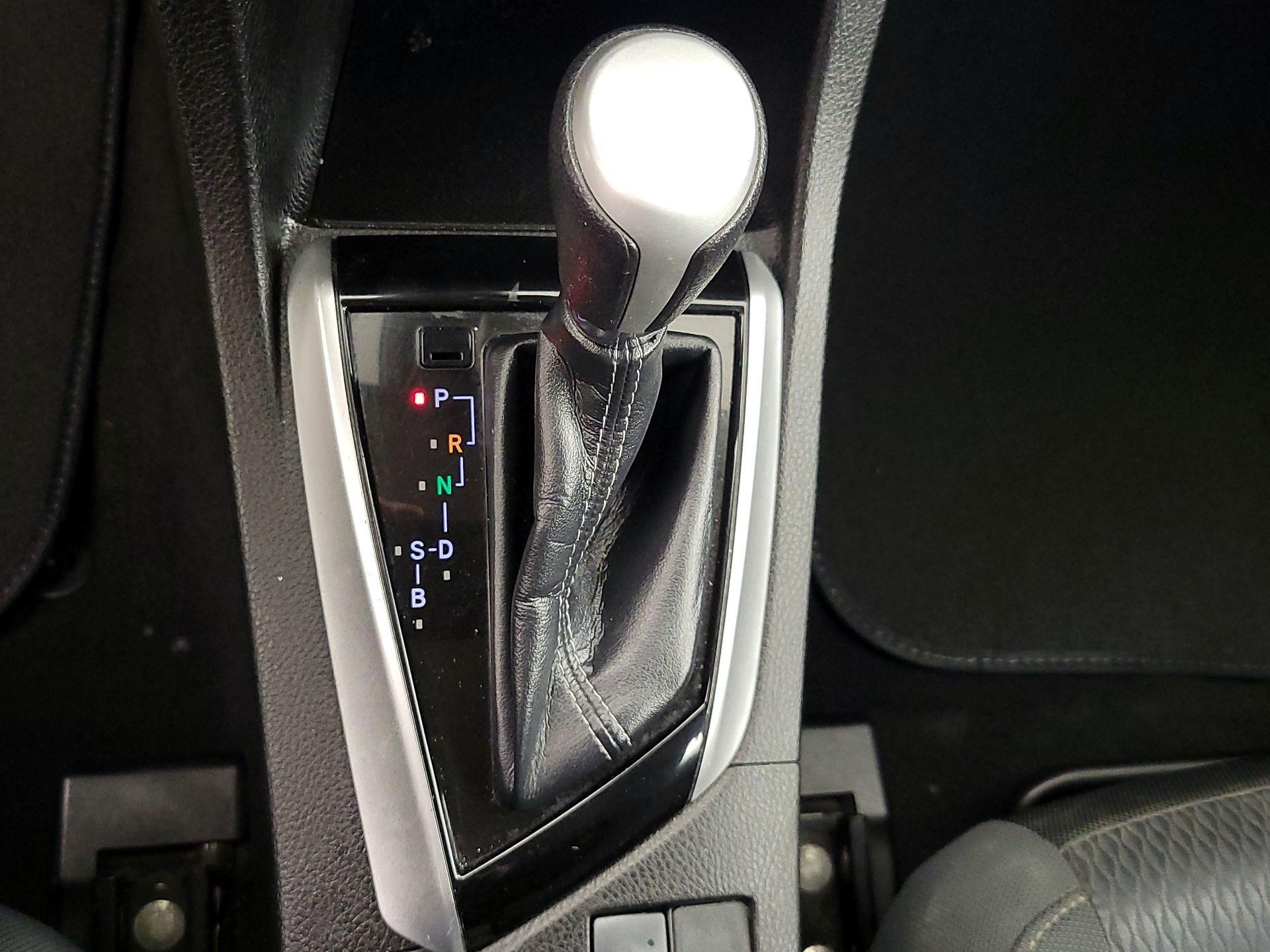 Thumbnail: 2019 Toyota Corolla - 17