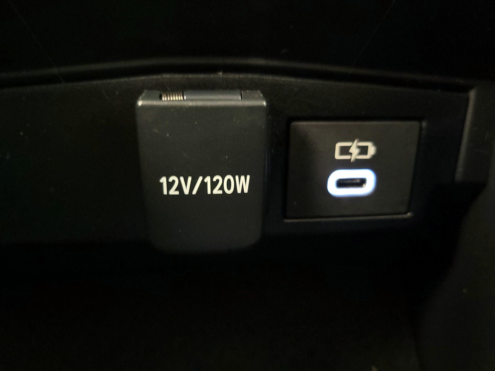 Thumbnail: 2023 Toyota Corolla - 18