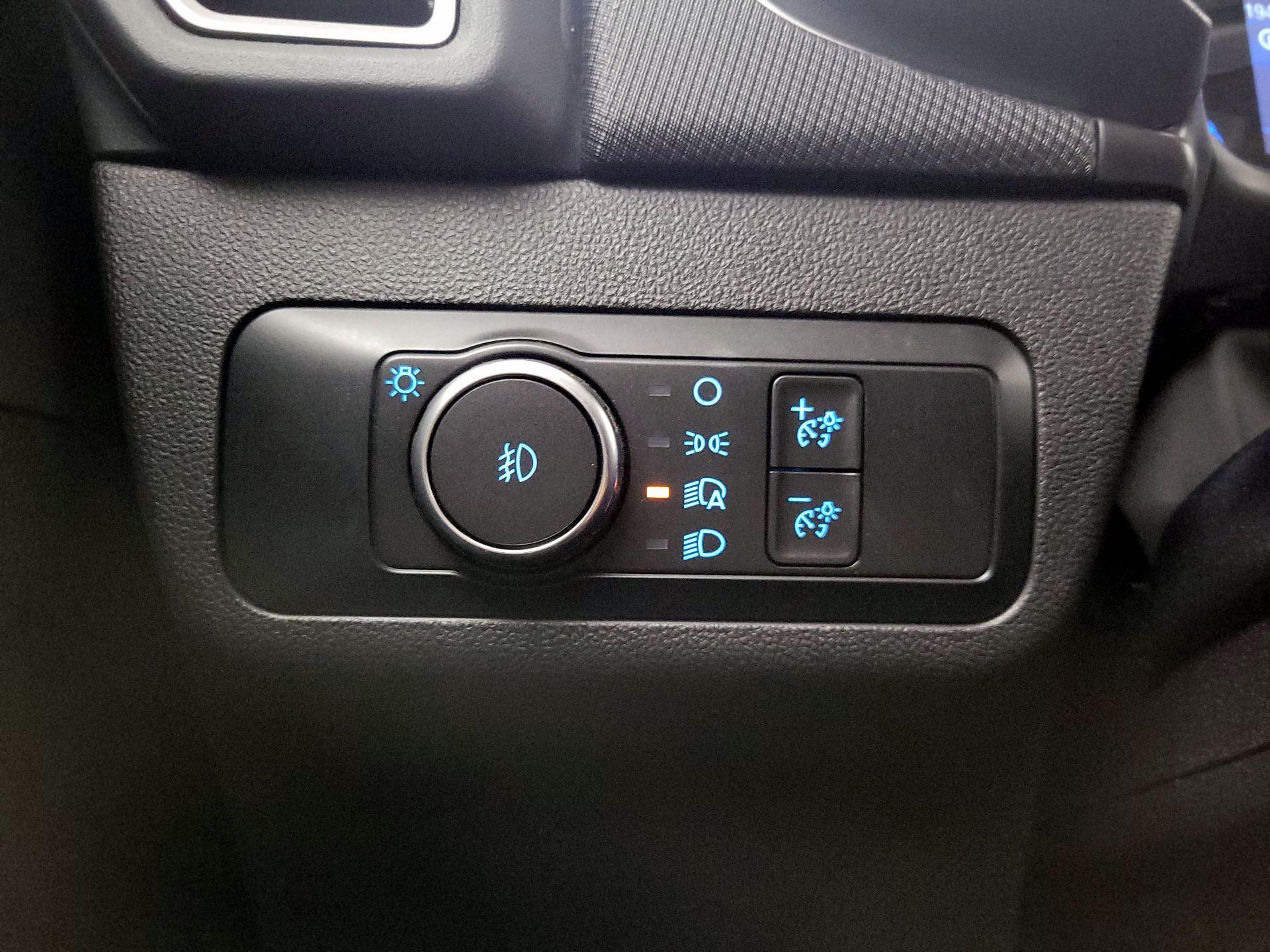 Thumbnail: 2021 Ford Bronco Sport - 13