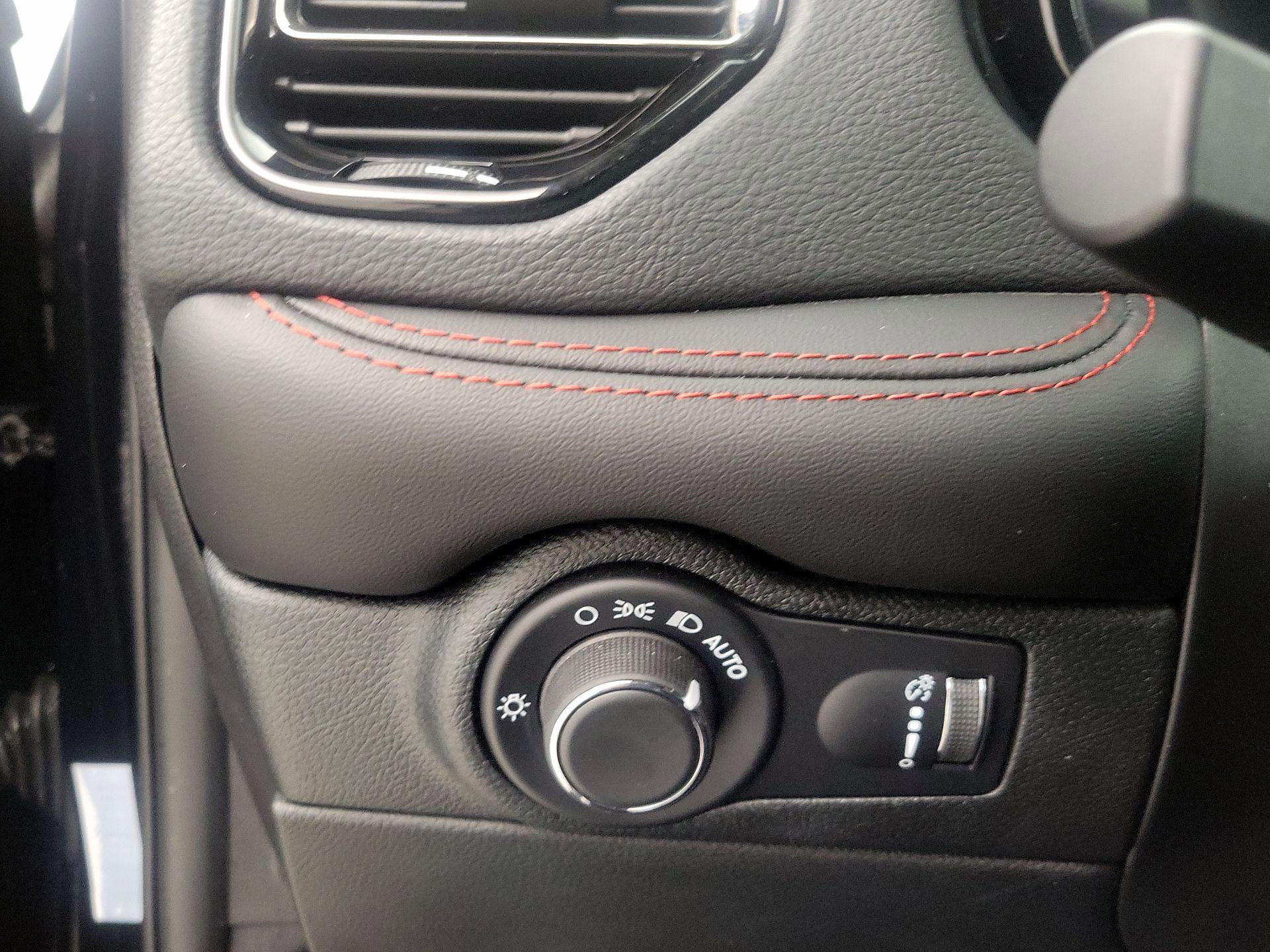 Thumbnail: 2025 Dodge Durango - 13