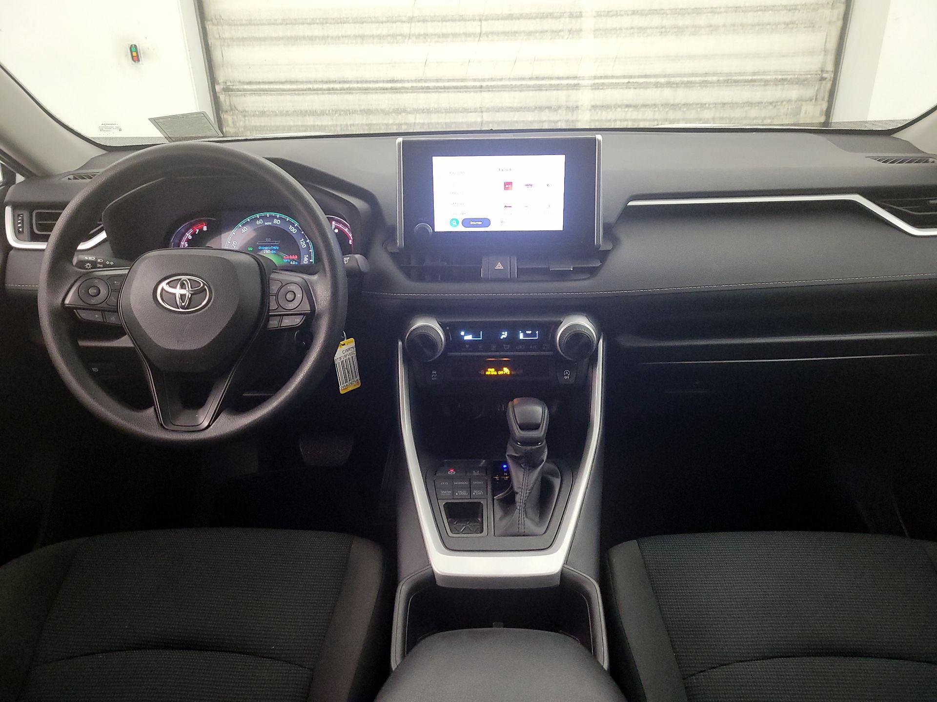 Thumbnail: 2025 Toyota RAV4 - 9