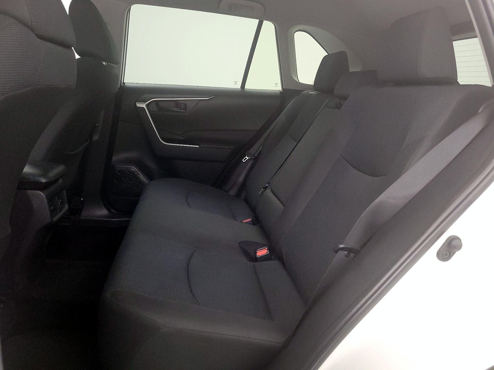 Thumbnail: 2025 Toyota RAV4 - 18