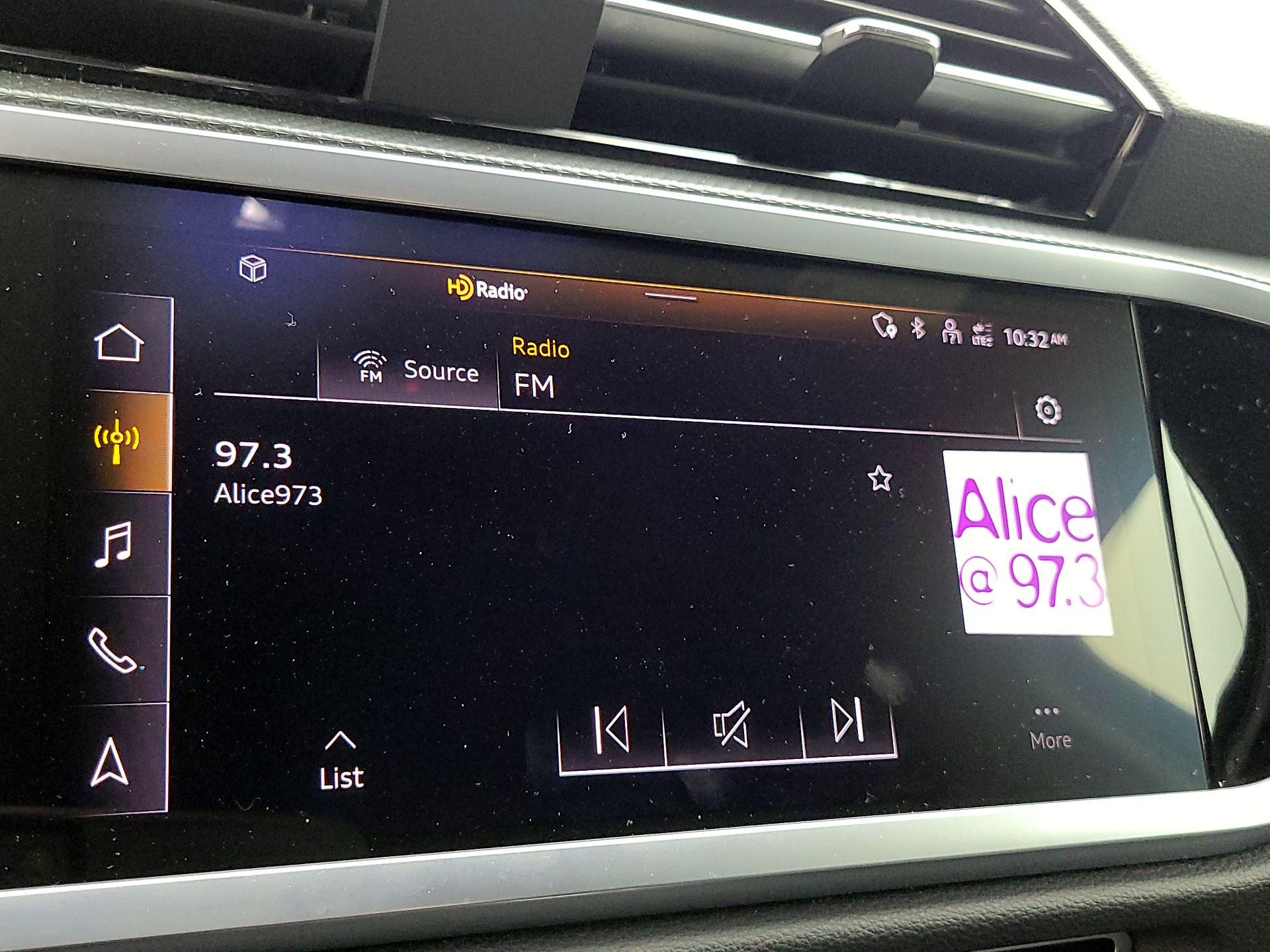 Thumbnail: 2023 Audi Q3 - 16