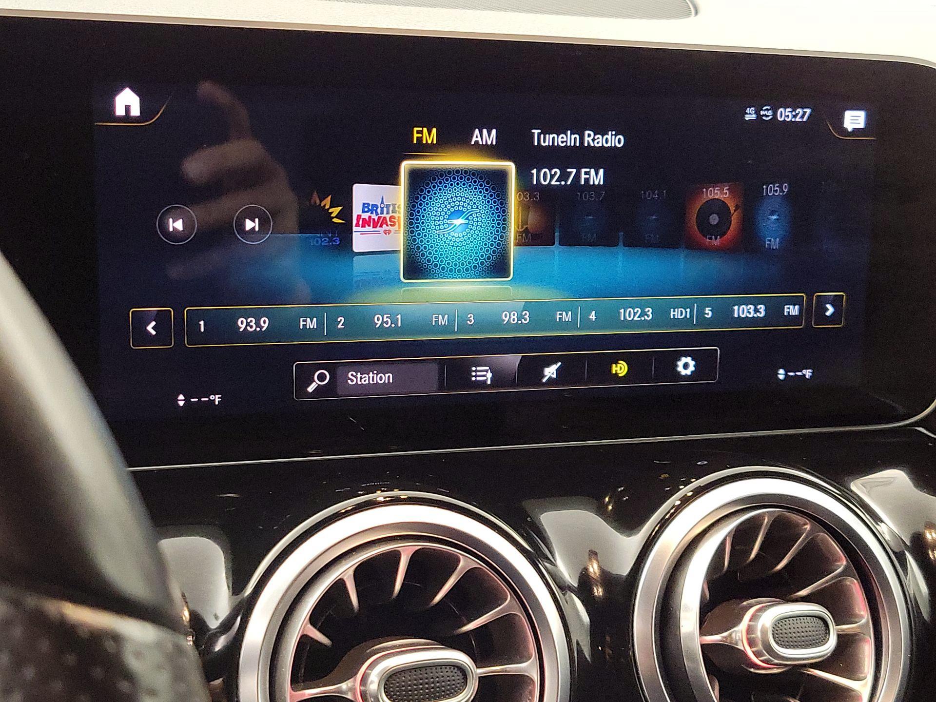 Thumbnail: 2021 Mercedes-Benz GLA - 15