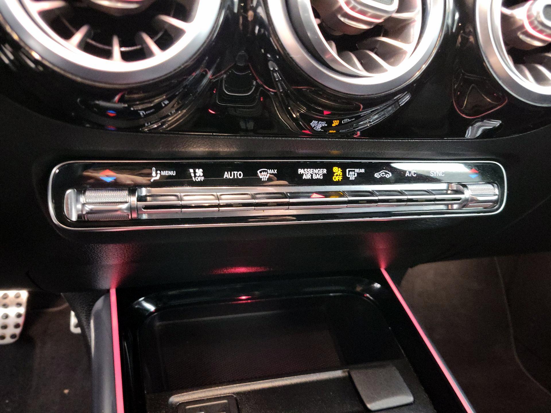 Thumbnail: 2021 Mercedes-Benz GLA - 16