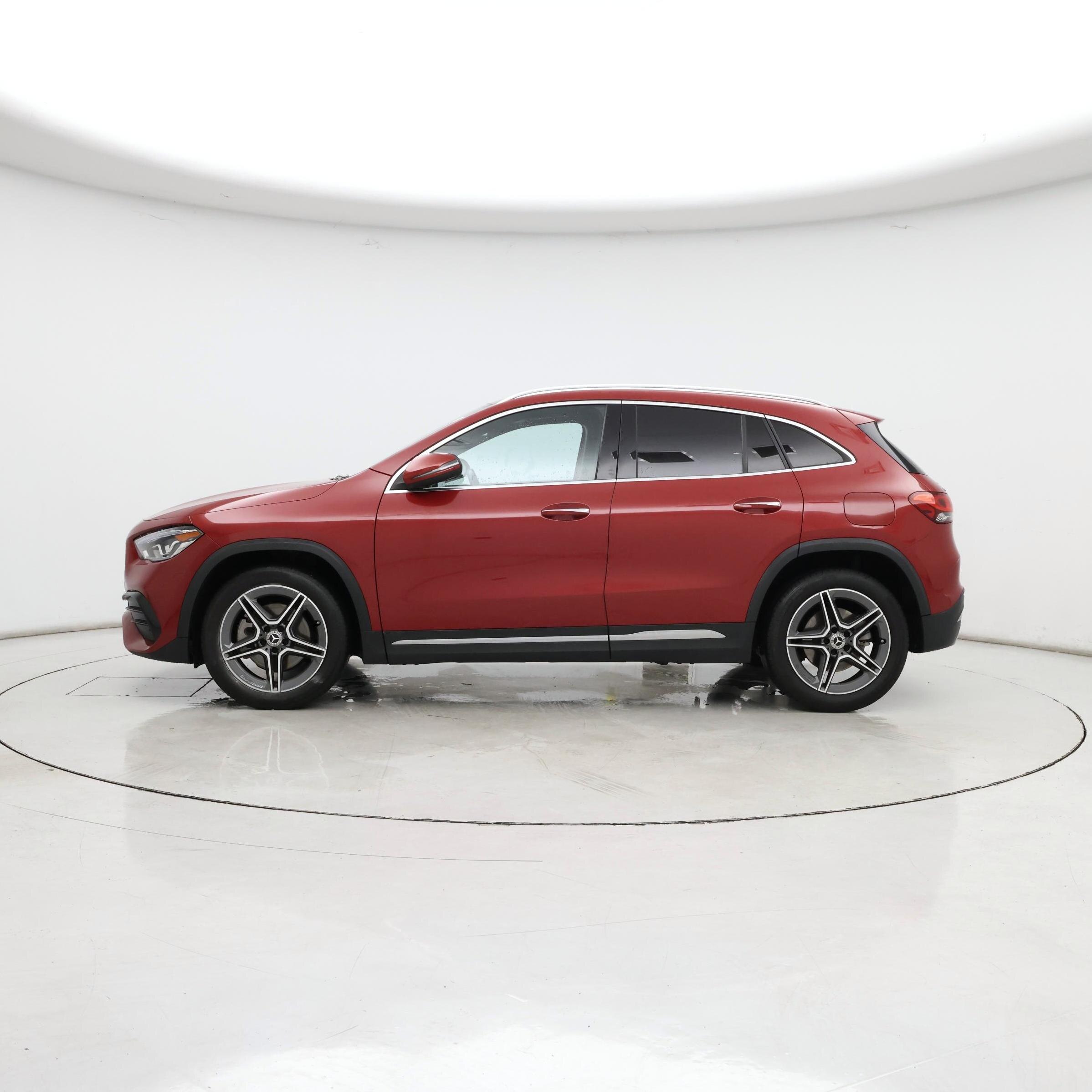 Thumbnail: 2021 Mercedes-Benz GLA - 3