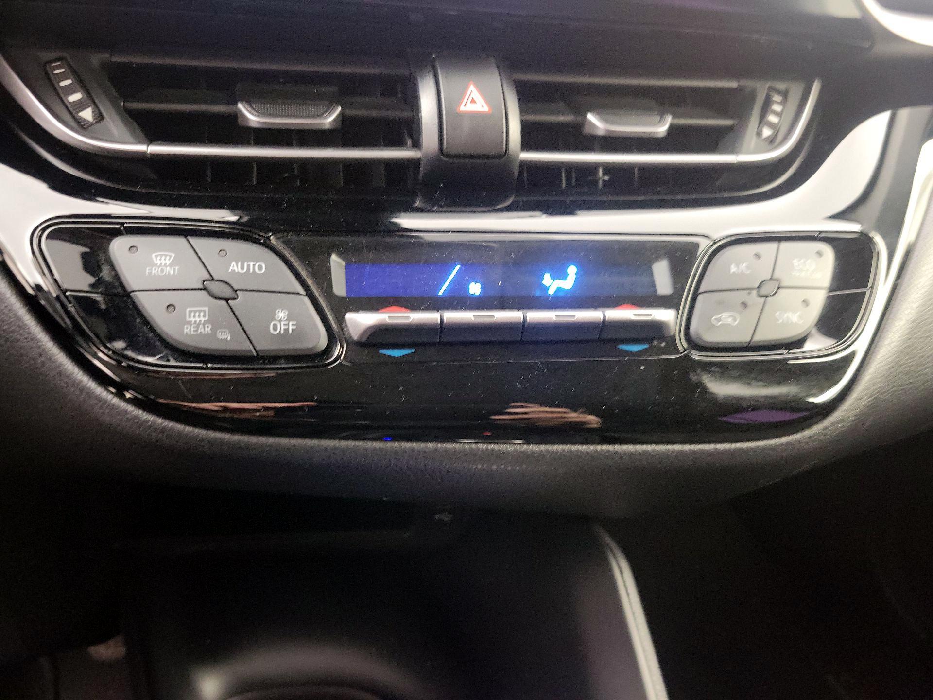 Thumbnail: 2021 Toyota C-HR - 16