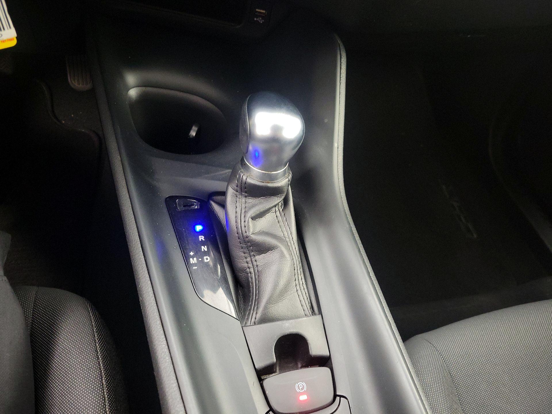 Thumbnail: 2021 Toyota C-HR - 17