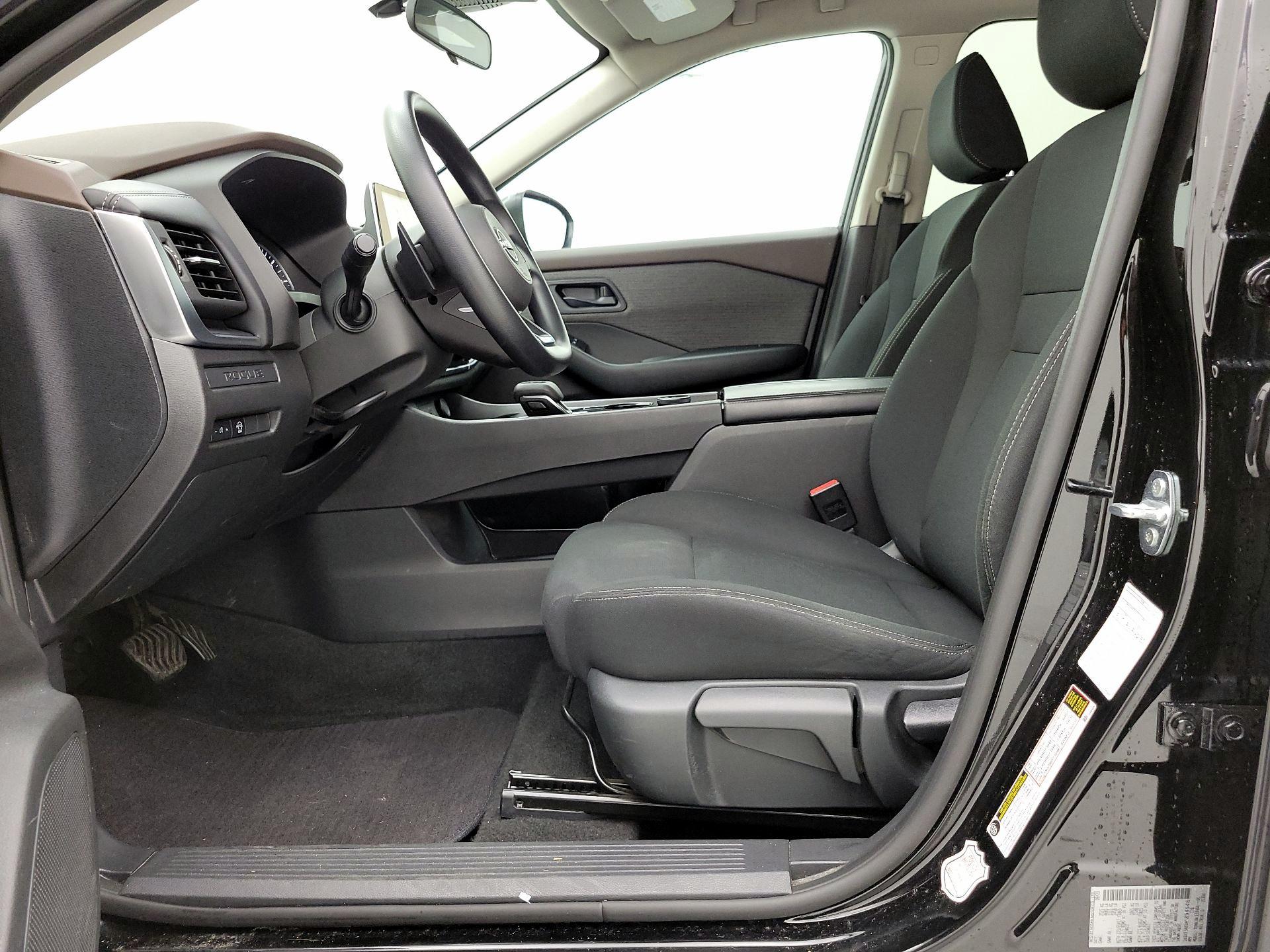 Thumbnail: 2023 Nissan Rogue - 11