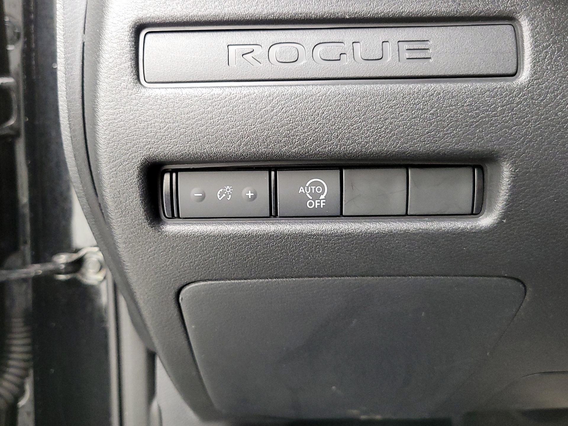 Thumbnail: 2023 Nissan Rogue - 13