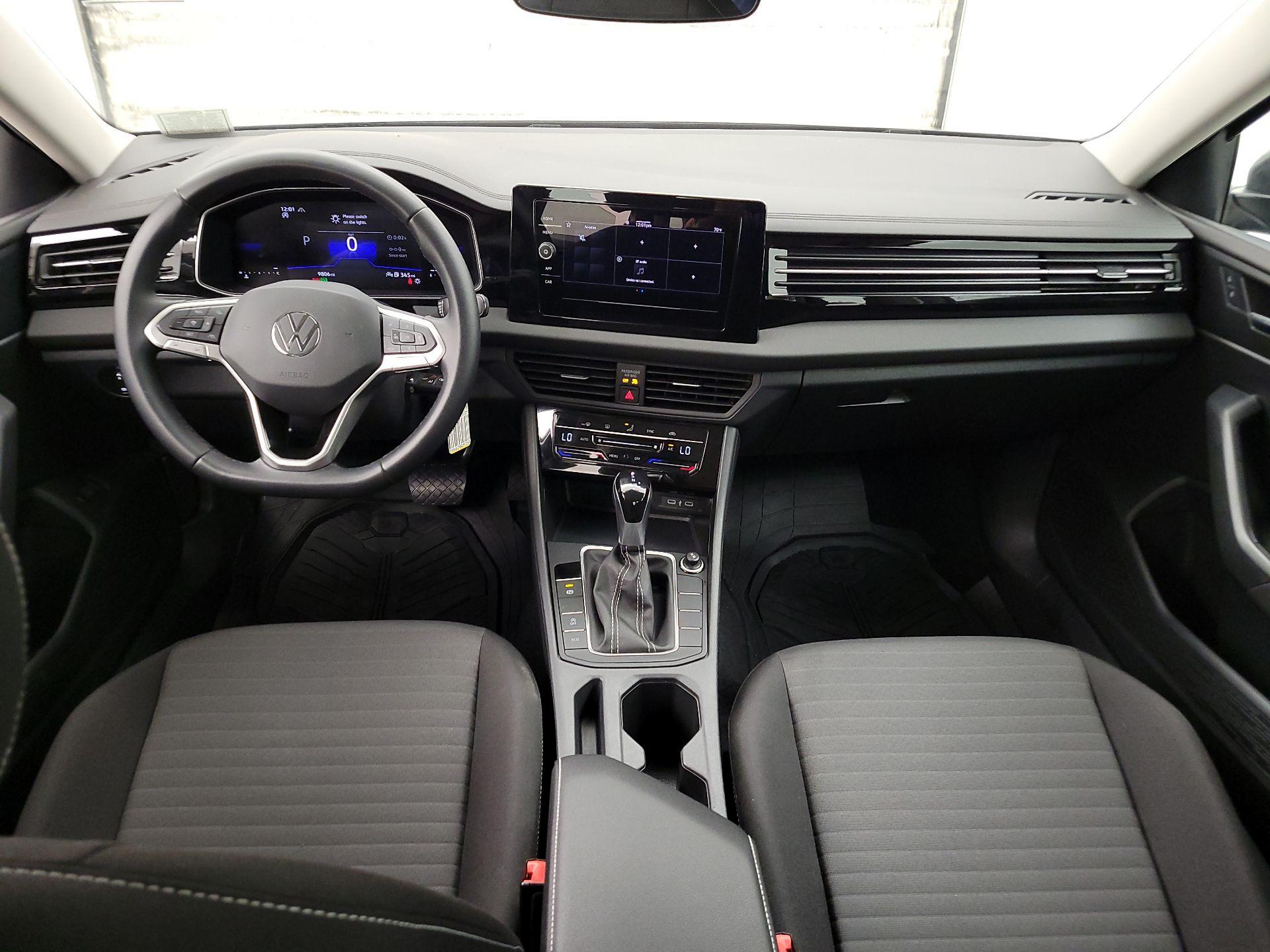 Thumbnail: 2025 Volkswagen Jetta - 9