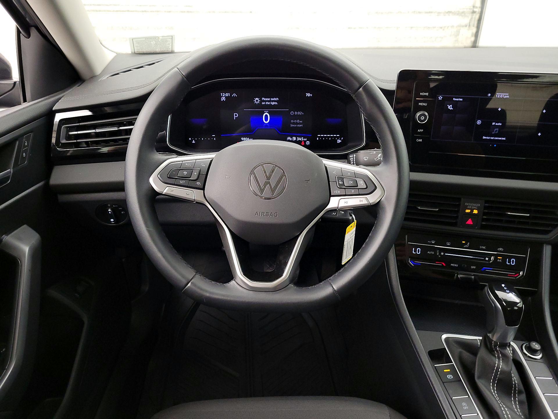 Thumbnail: 2025 Volkswagen Jetta - 10