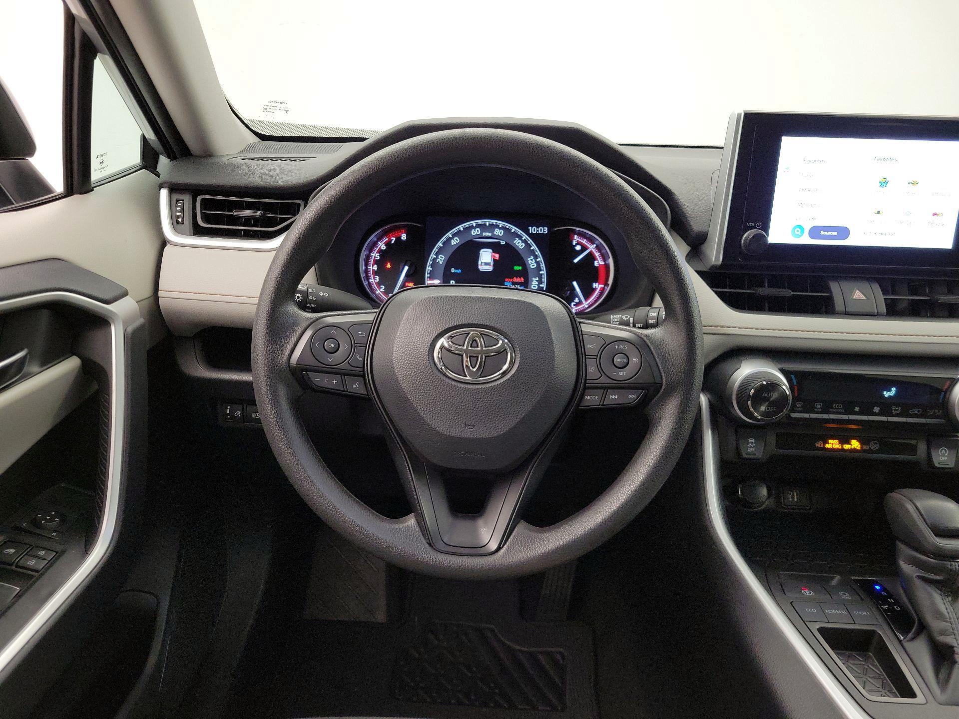 Thumbnail: 2024 Toyota RAV4 - 10