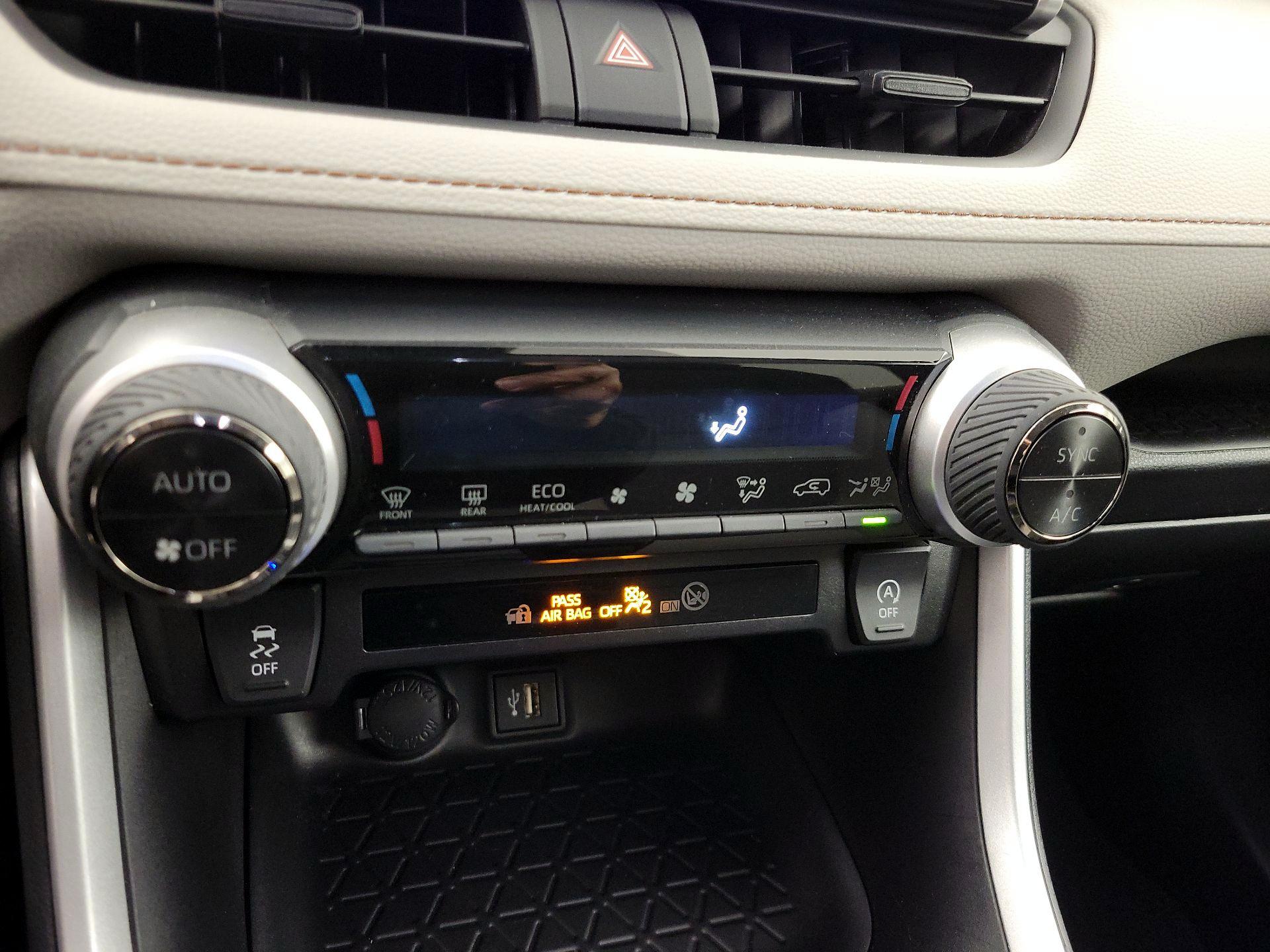 Thumbnail: 2024 Toyota RAV4 - 16