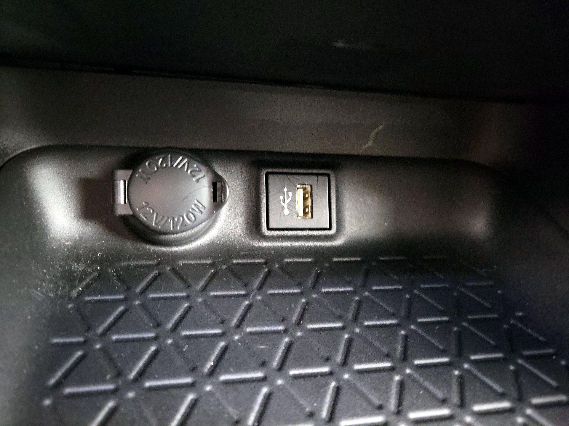 Thumbnail: 2024 Toyota RAV4 - 18