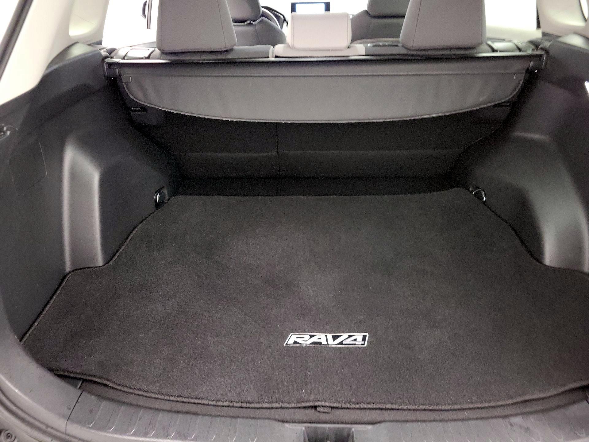 Thumbnail: 2024 Toyota RAV4 - 20