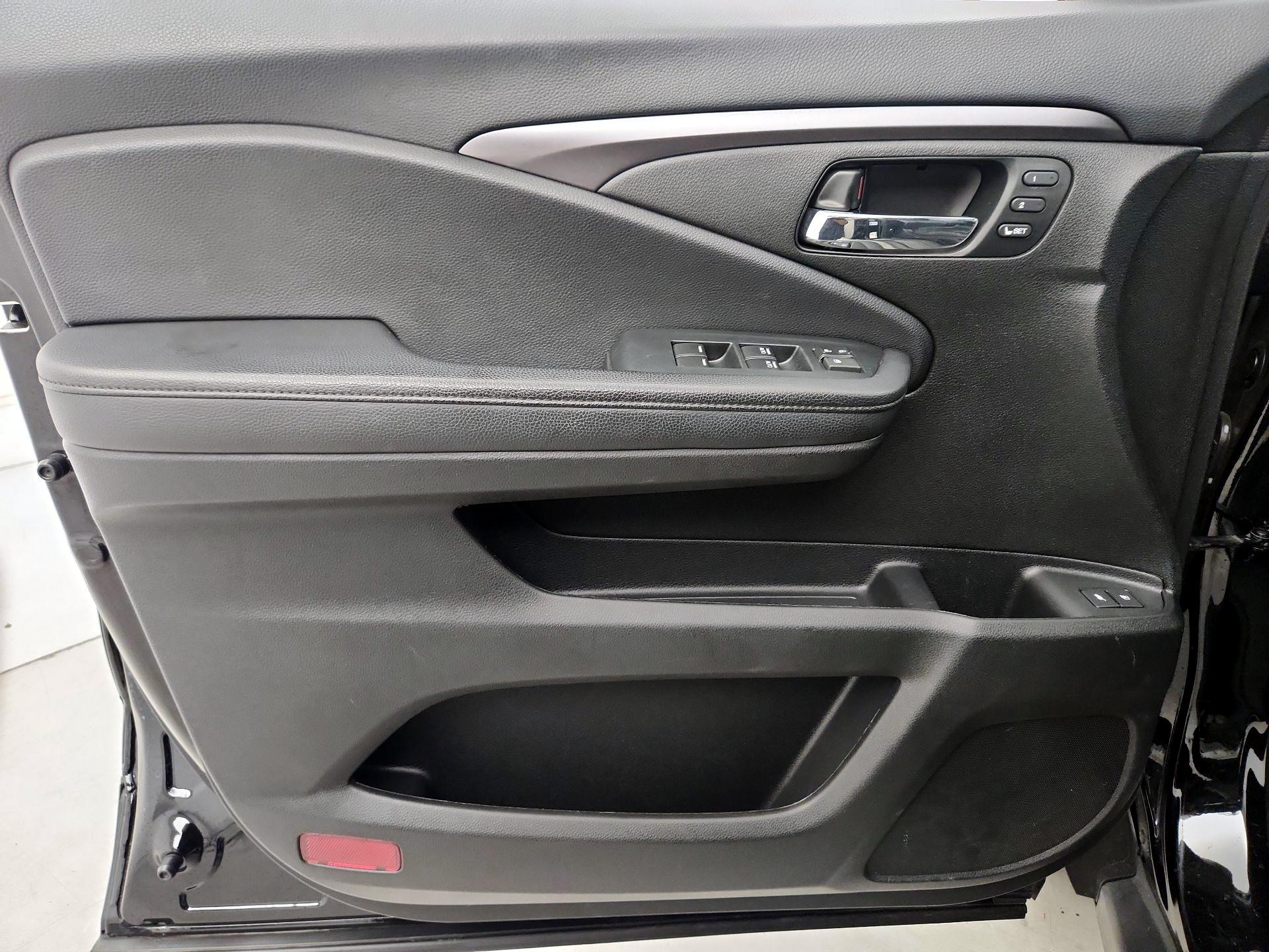 Thumbnail: 2022 Honda Pilot - 12