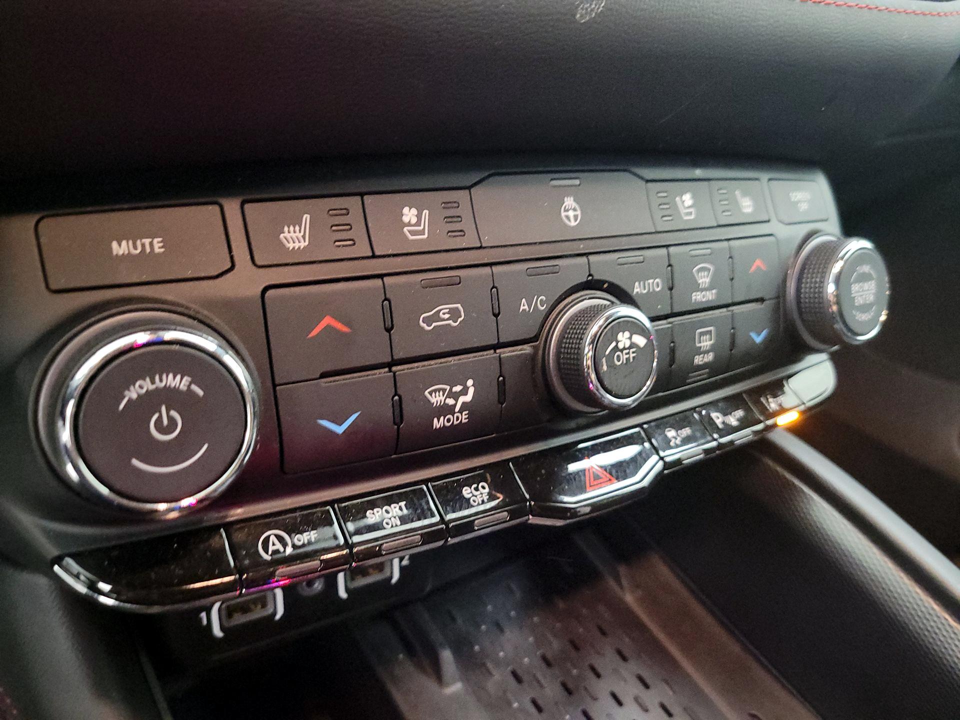 Thumbnail: 2025 Dodge Durango - 16