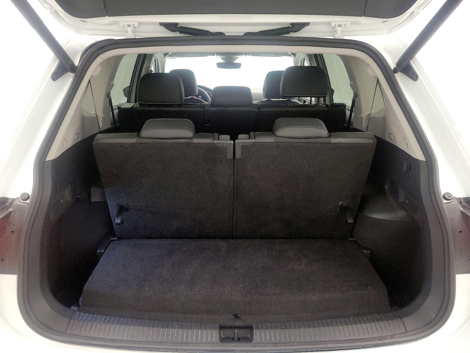 2024 Volkswagen Tiguan SE - Photo 22