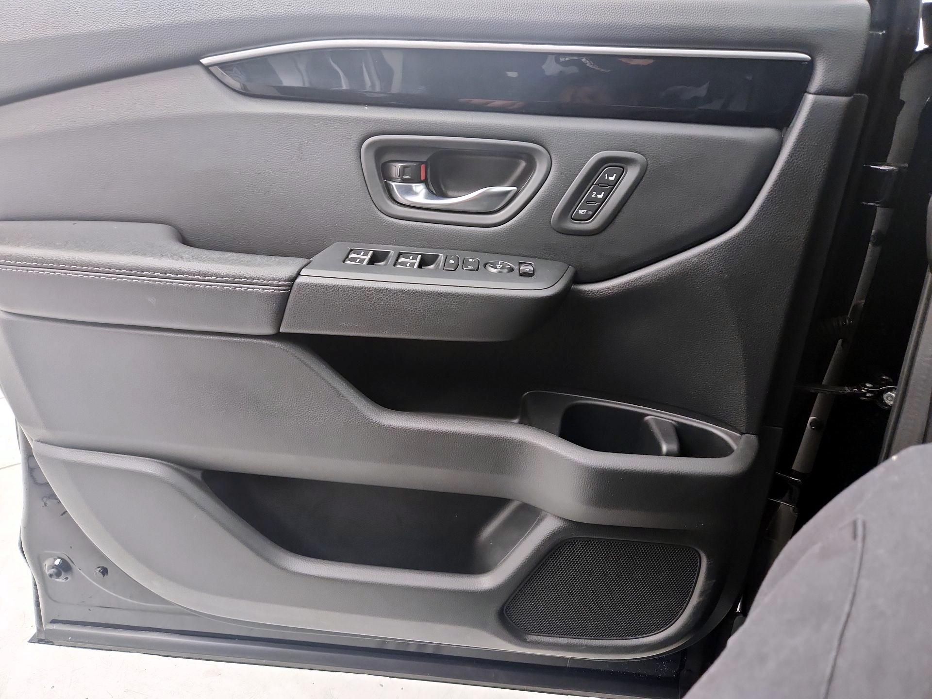 Thumbnail: 2023 Honda Pilot - 12