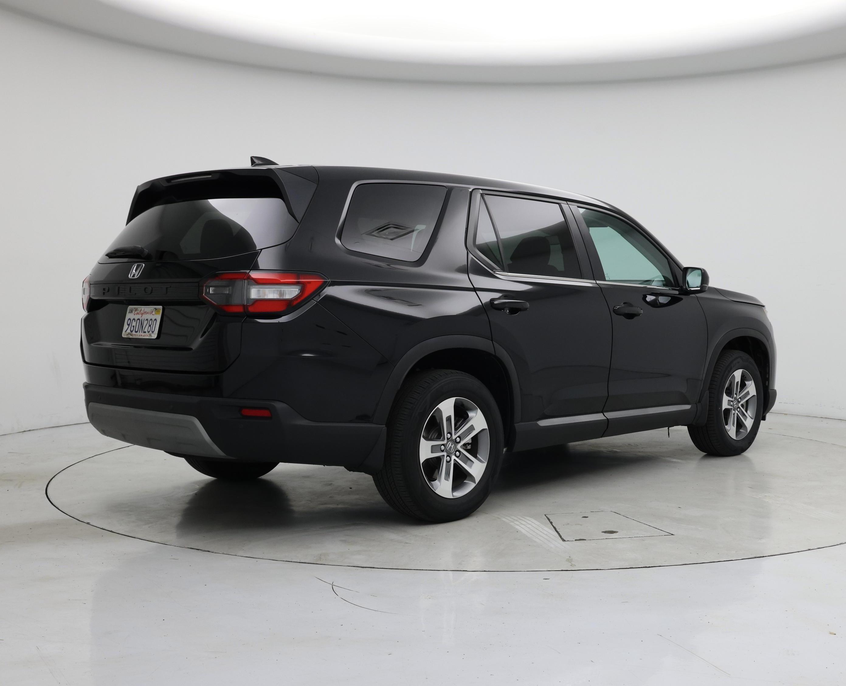 Thumbnail: 2023 Honda Pilot - 8