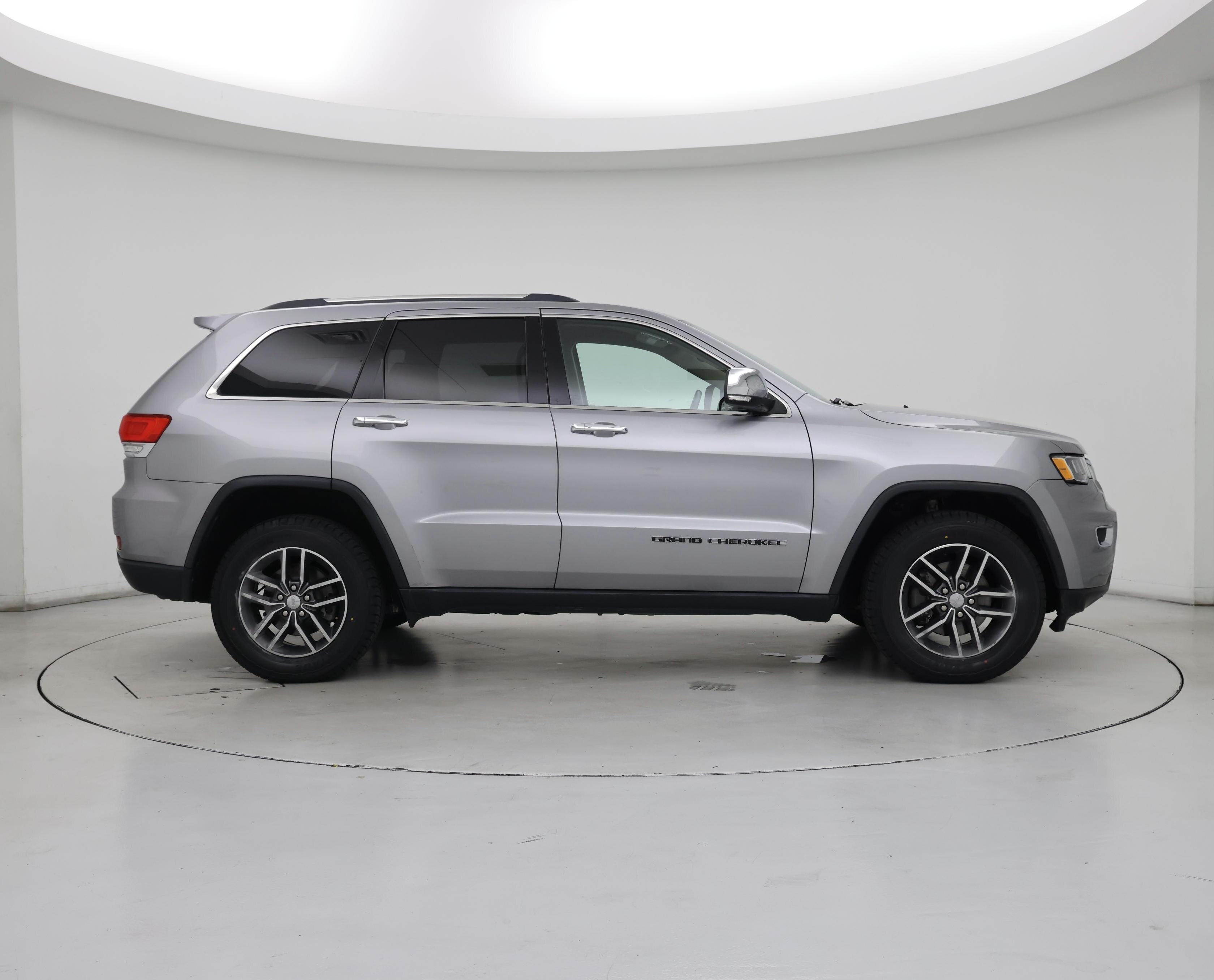 Thumbnail: 2017 Jeep Grand Cherokee - 7