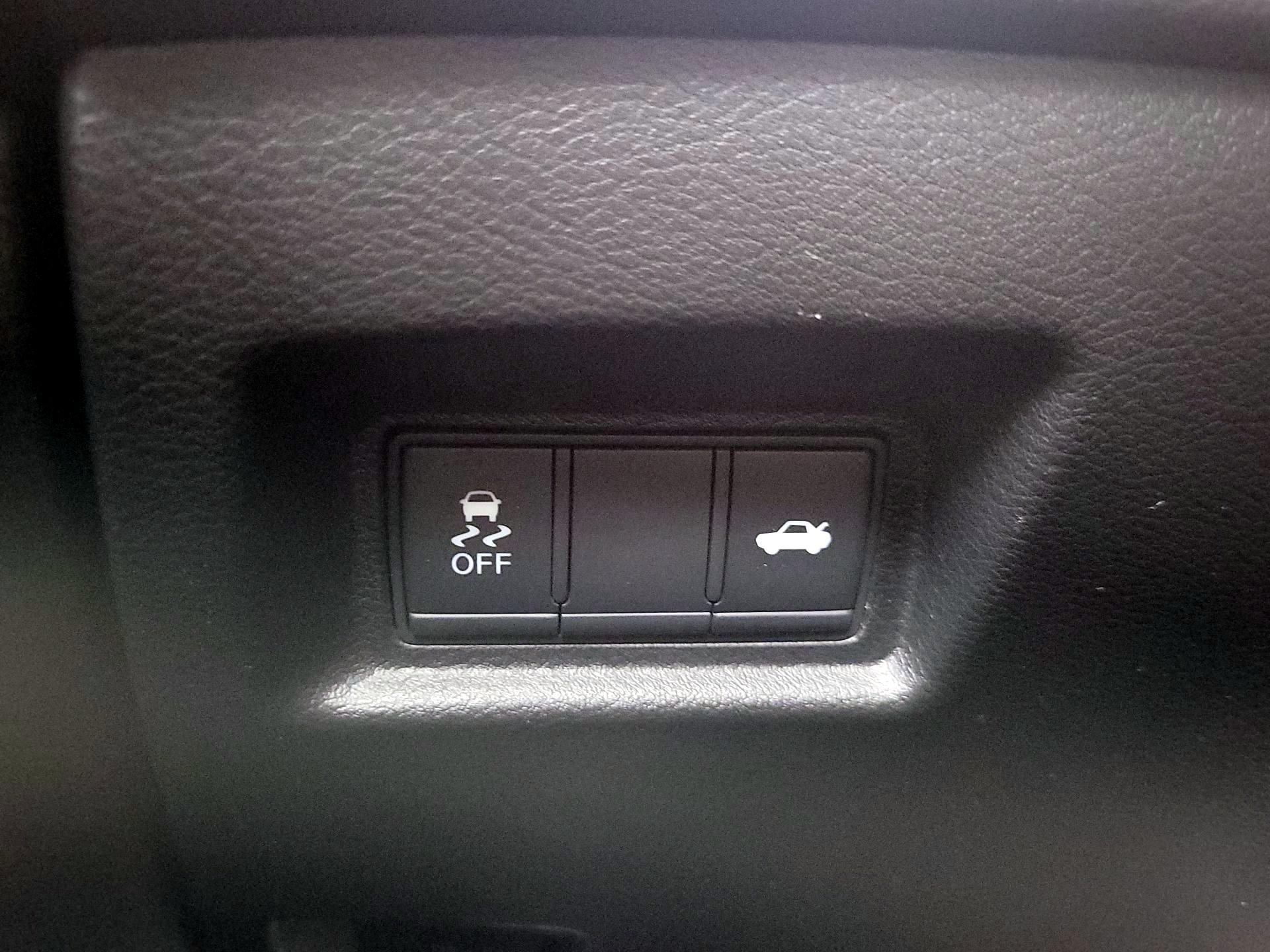 Thumbnail: 2019 INFINITI  - 13