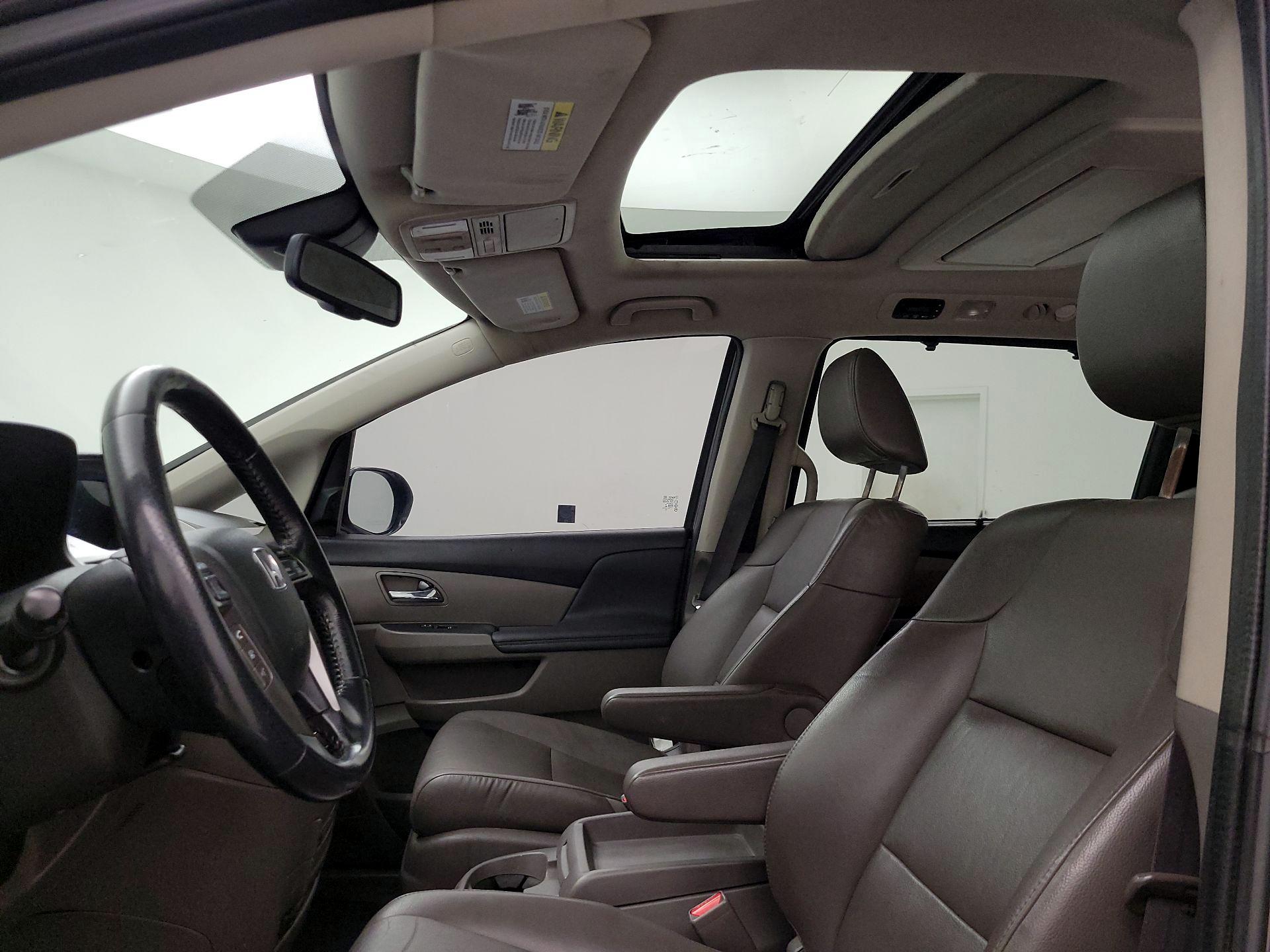 Thumbnail: 2016 Honda Odyssey - 20