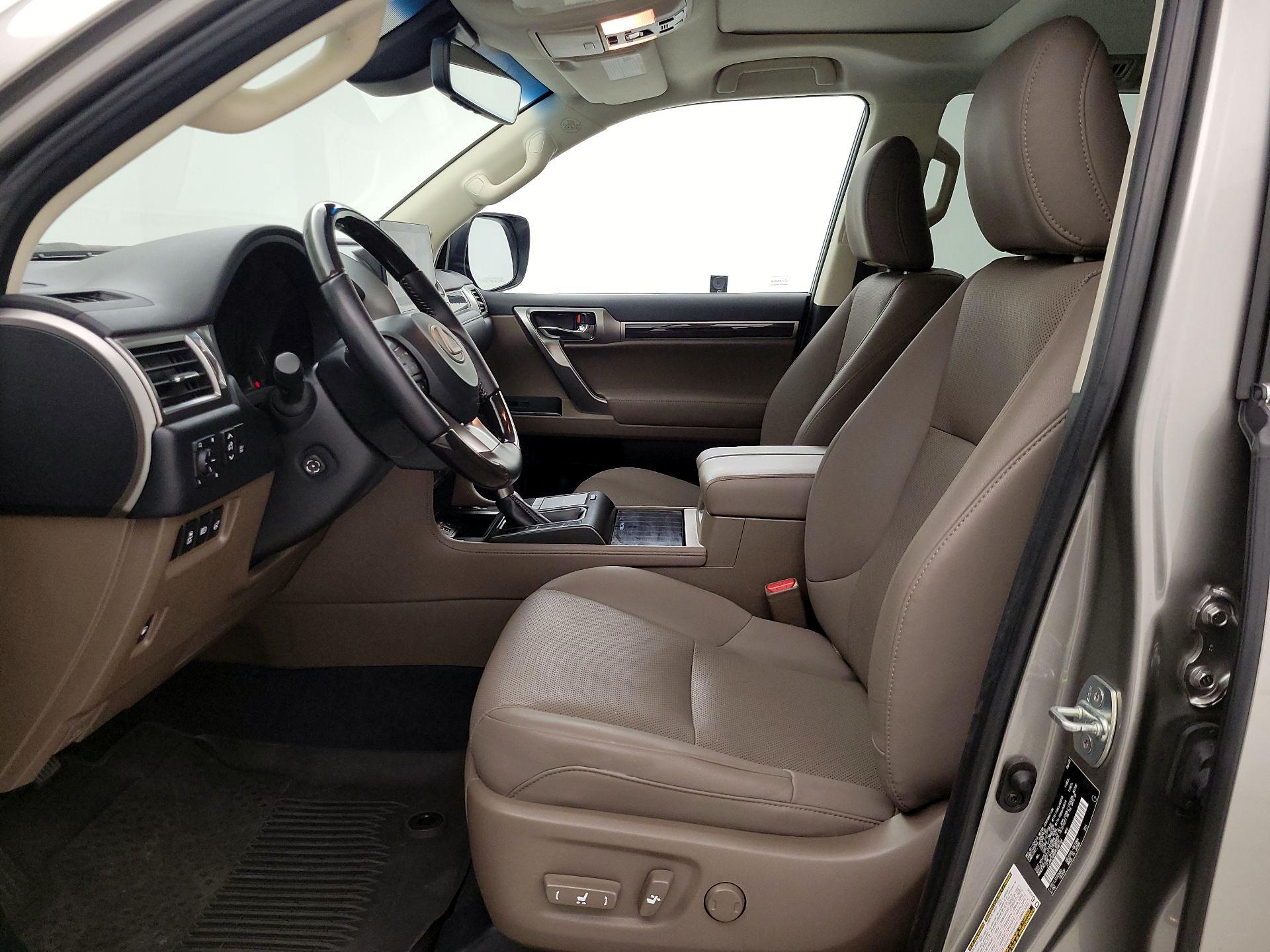 Thumbnail: 2023 Lexus GX - 11