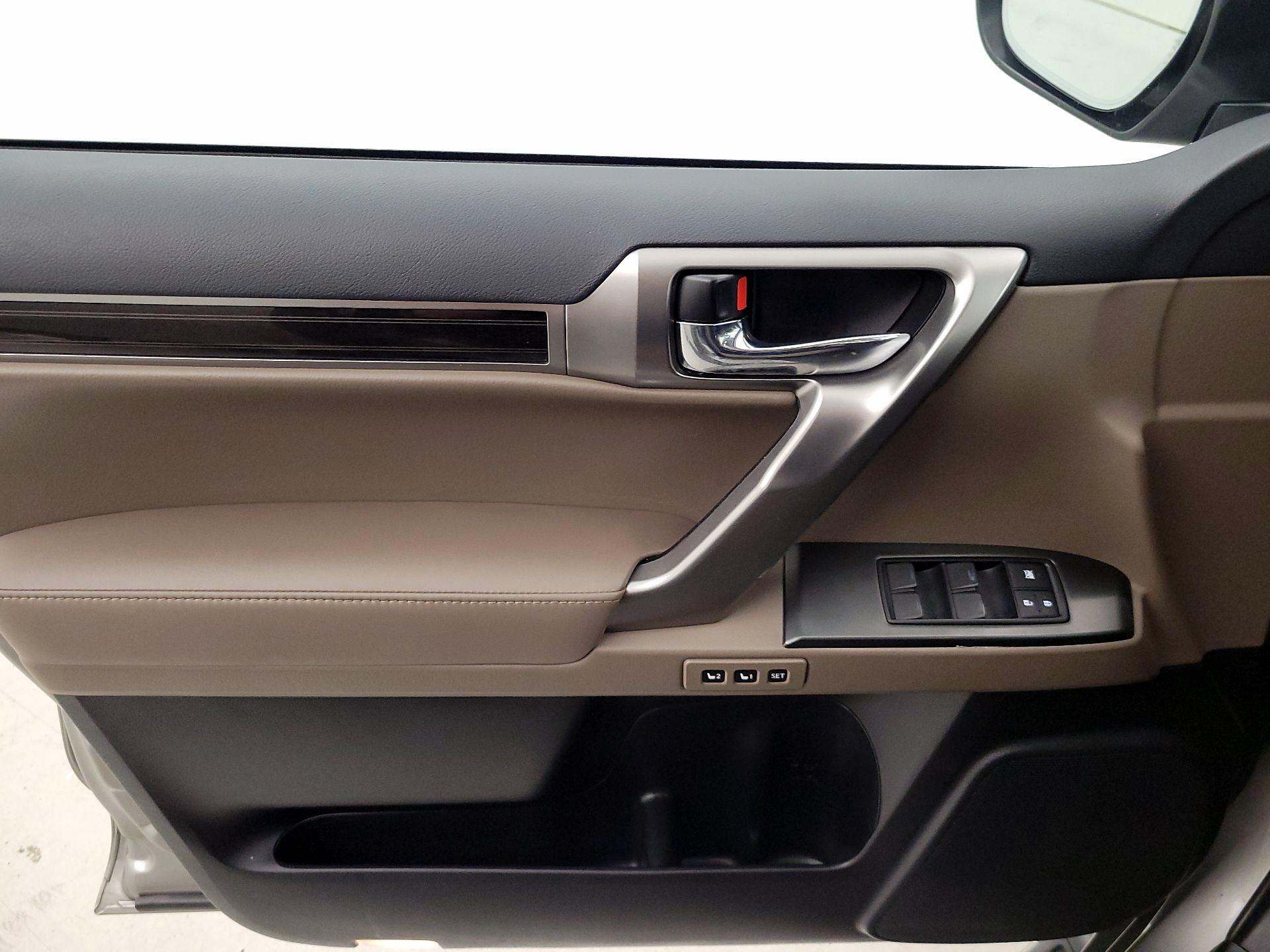 Thumbnail: 2023 Lexus GX - 12