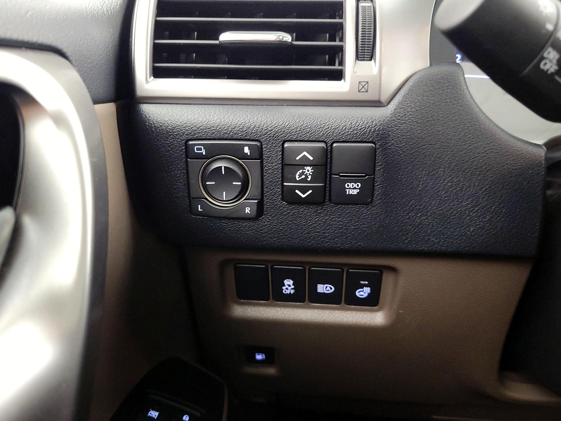 Thumbnail: 2023 Lexus GX - 13