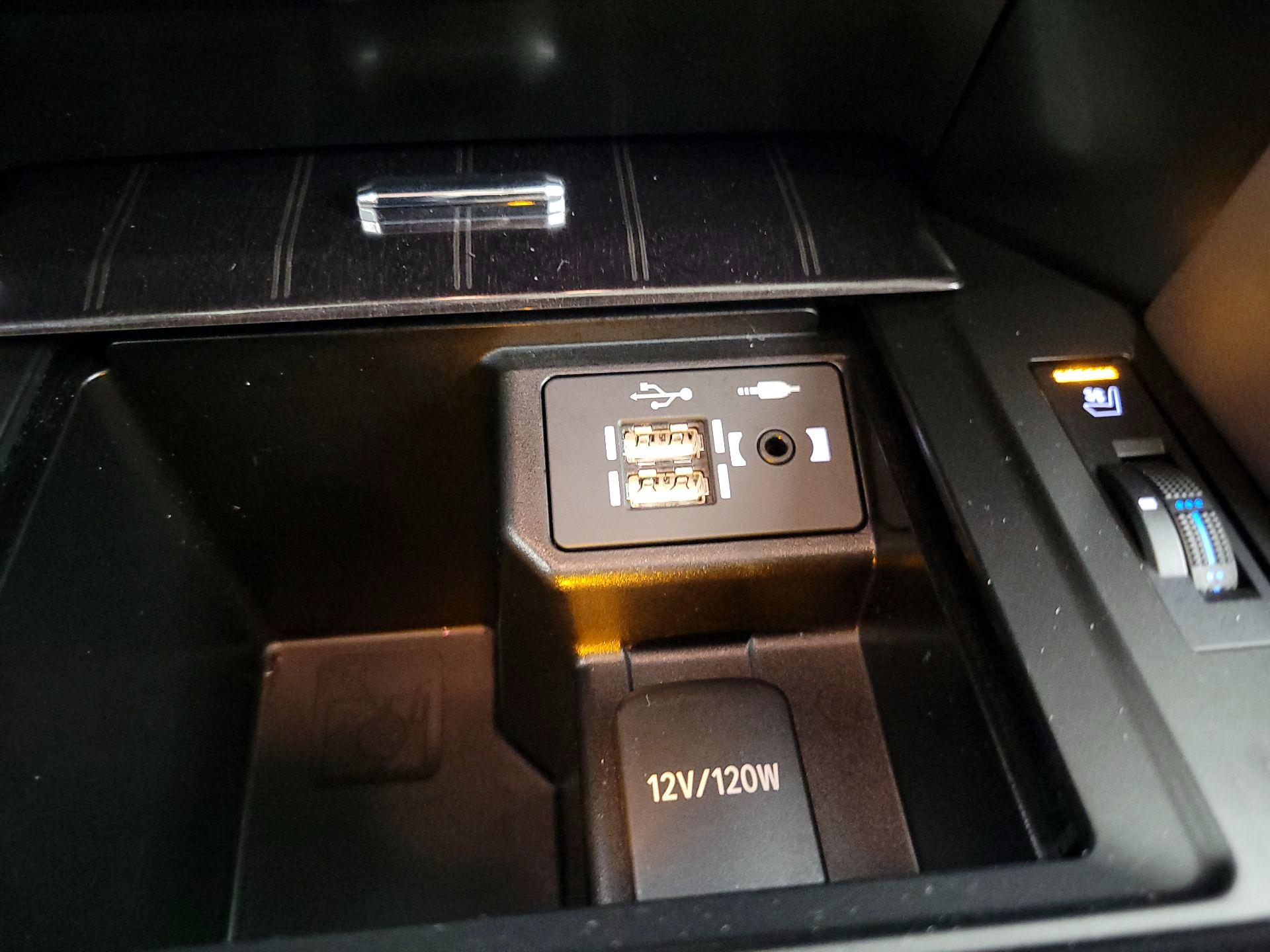 Thumbnail: 2023 Lexus GX - 19