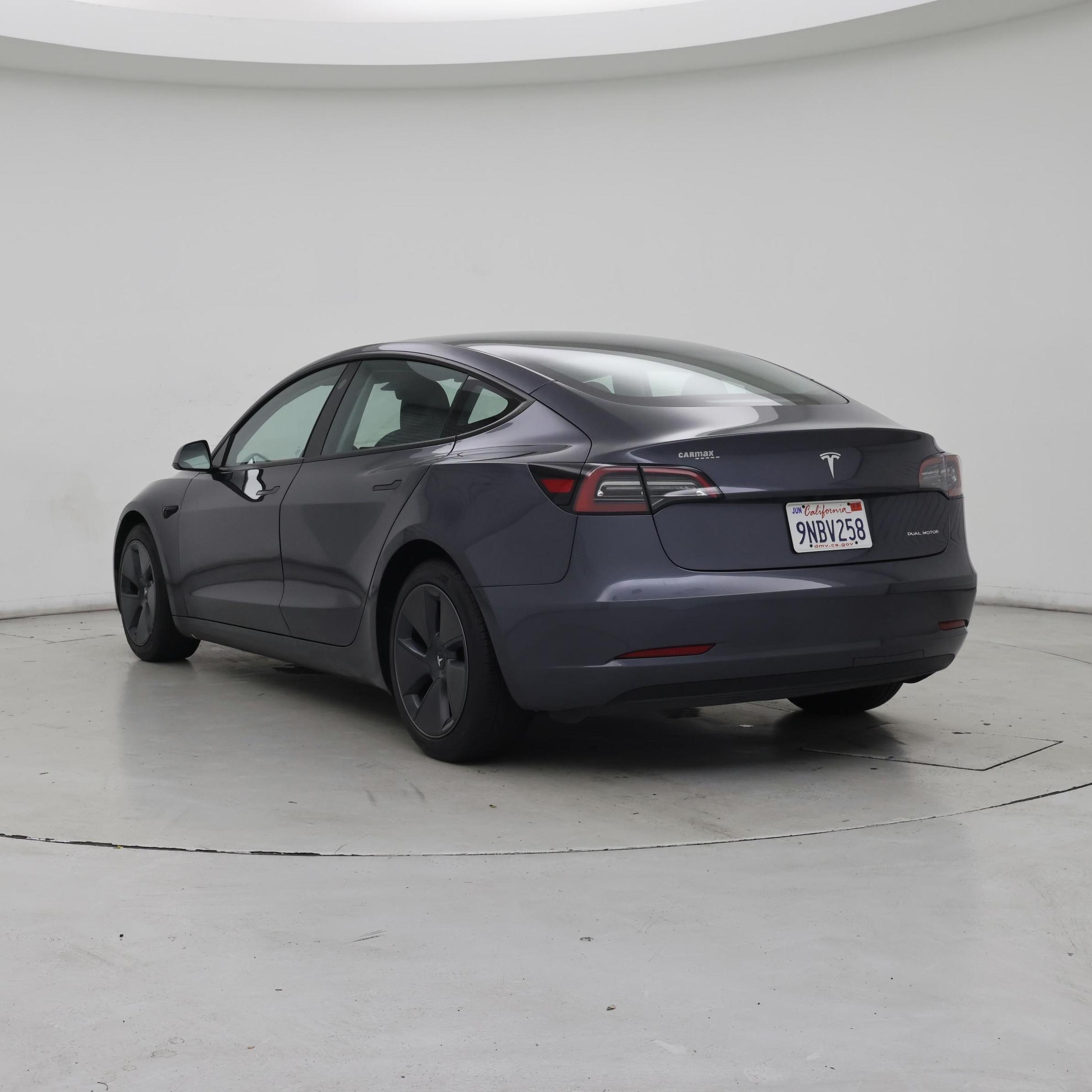 Thumbnail: 2023 Tesla Model 3 - 2