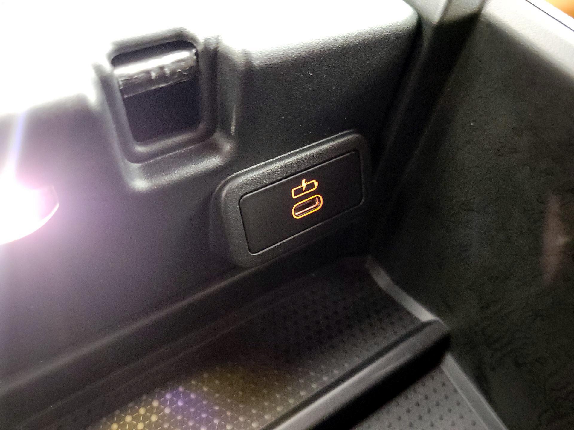 Thumbnail: 2023 BMW M2 - 19