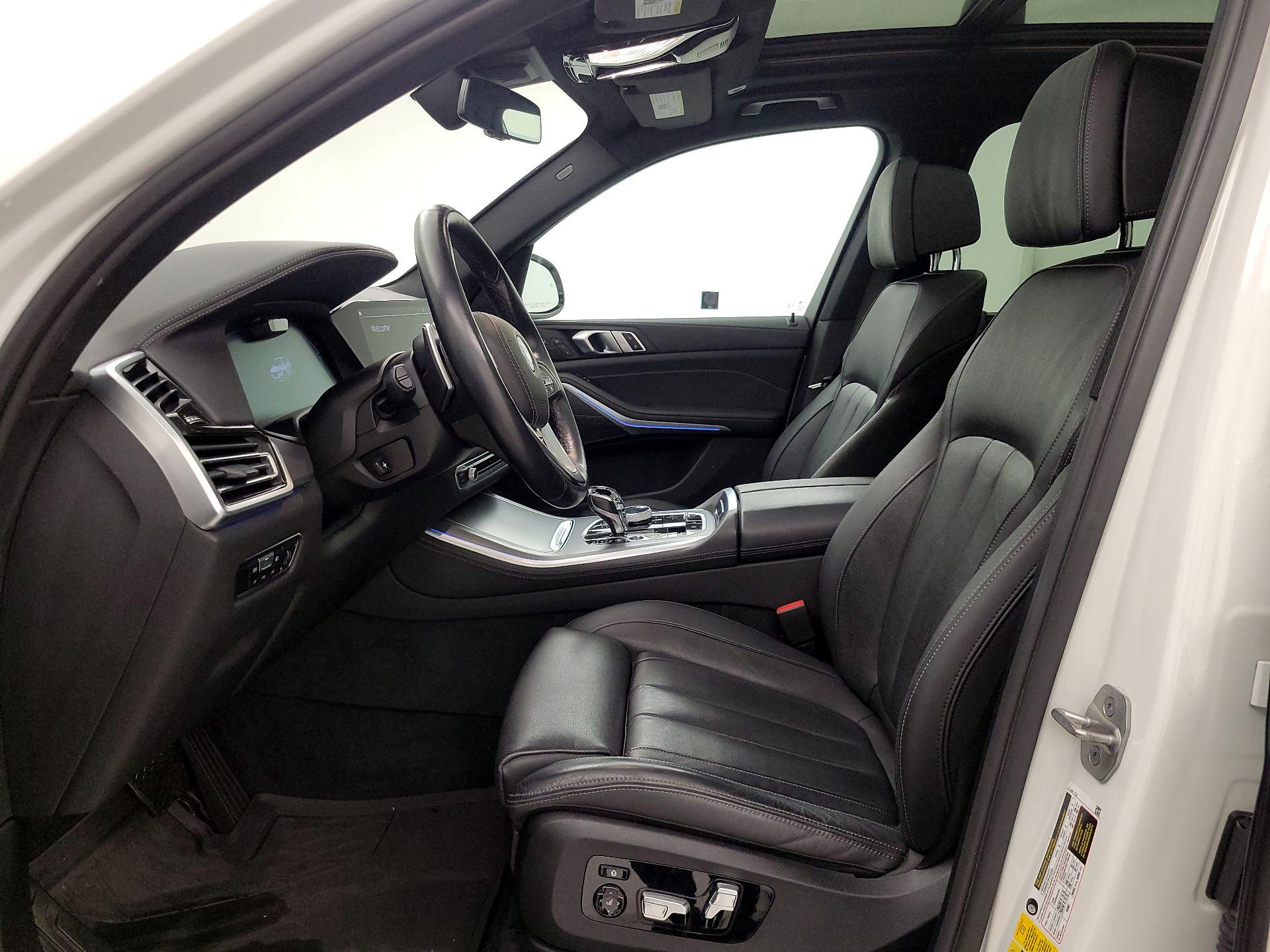 Thumbnail: 2022 BMW X5 - 11