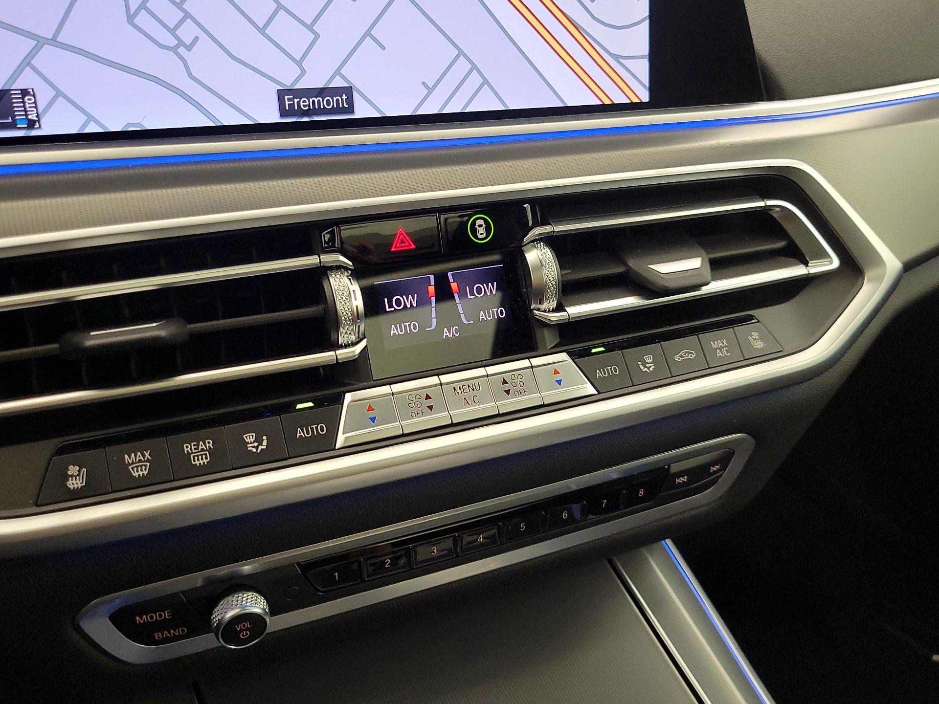 Thumbnail: 2022 BMW X5 - 17