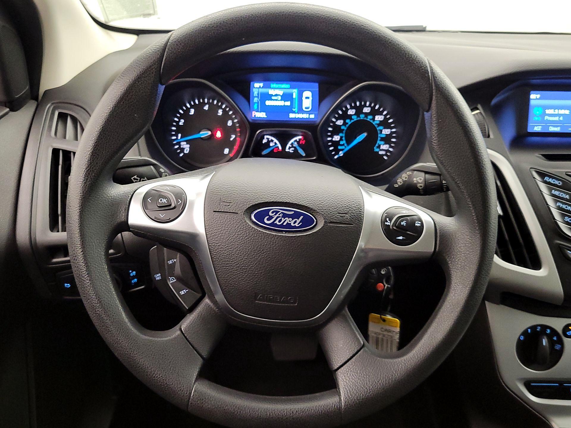 Thumbnail: 2014 Ford Focus - 10