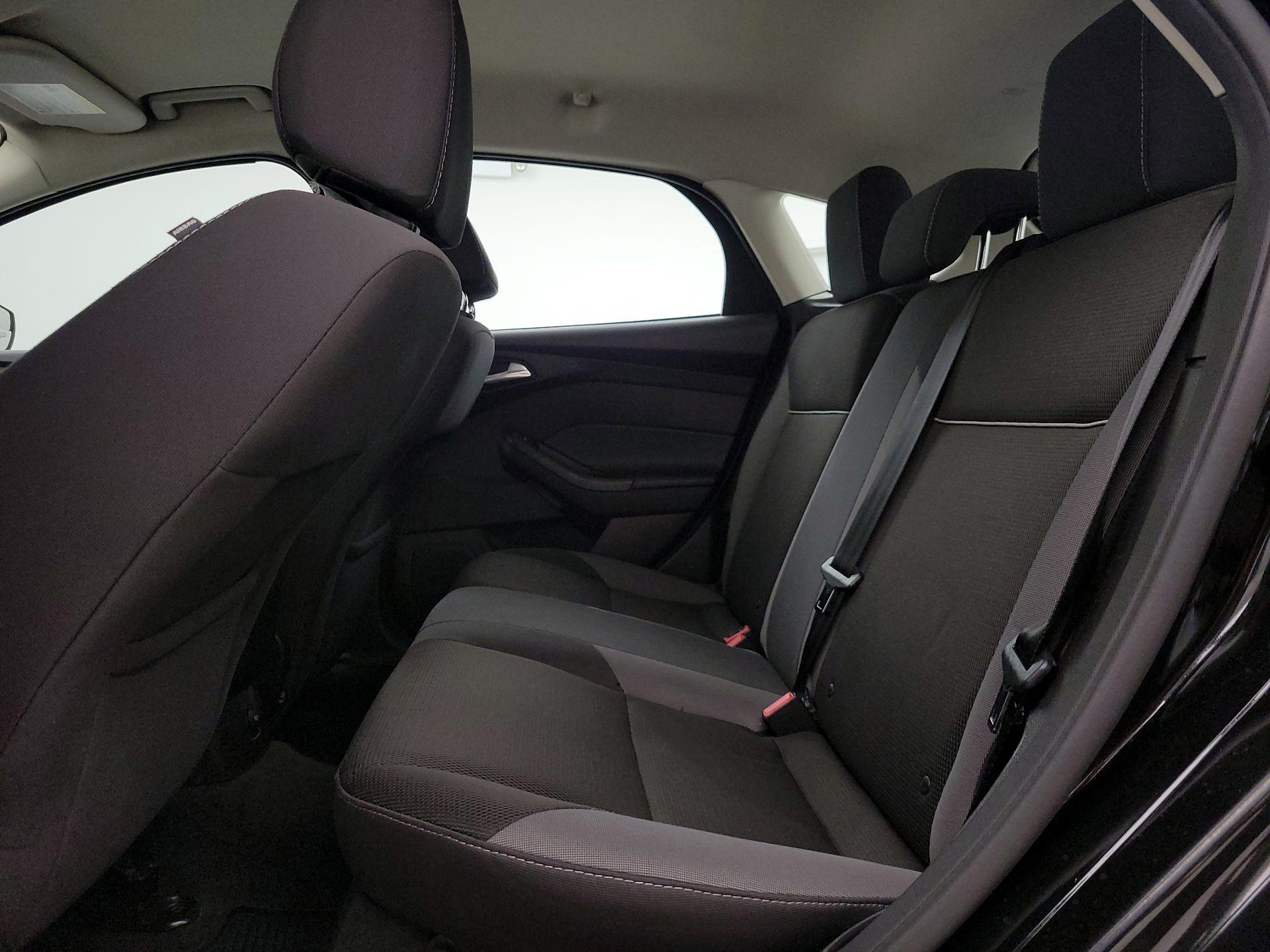 Thumbnail: 2014 Ford Focus - 18