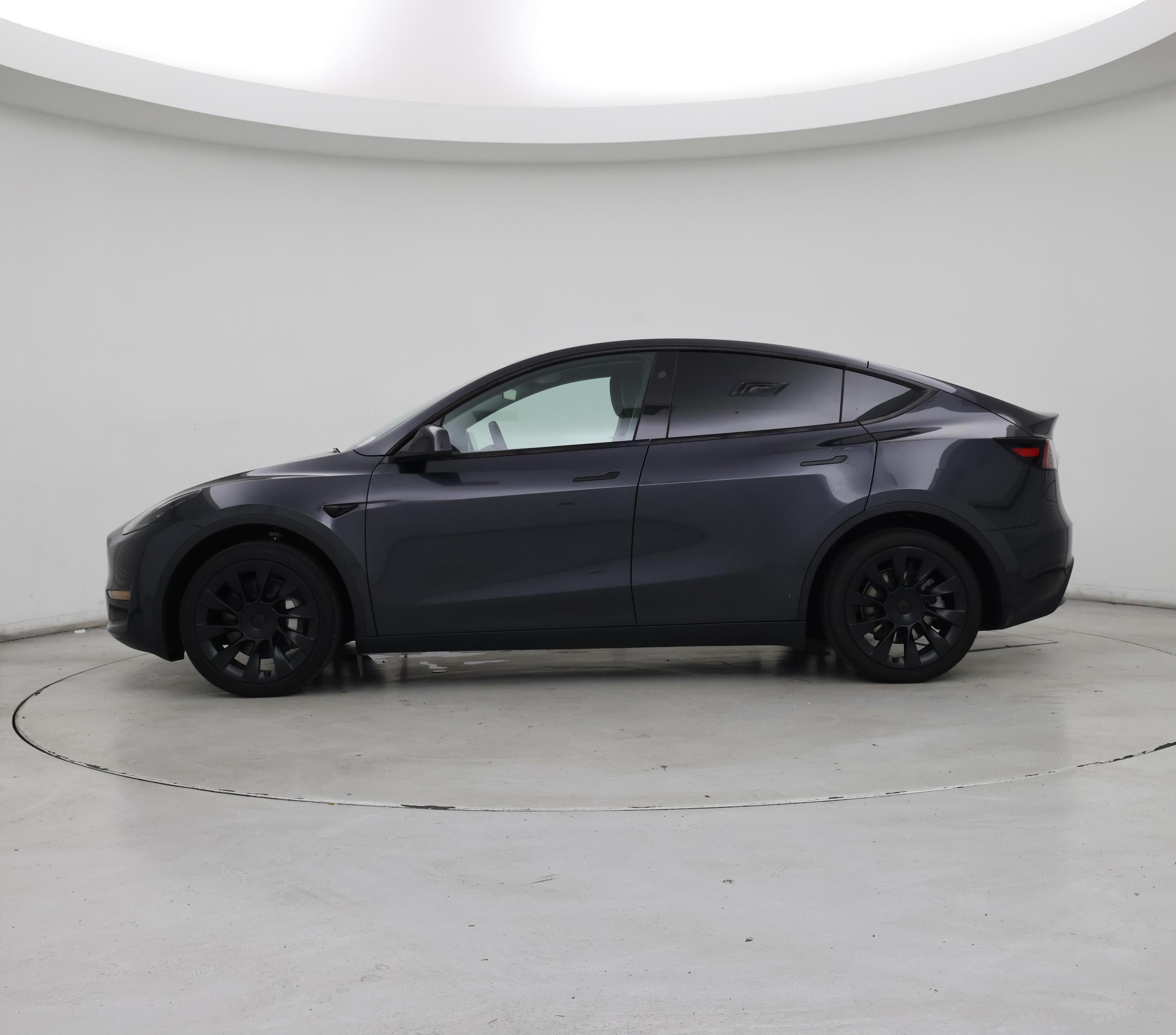 Thumbnail: 2024 Tesla Model Y - 3