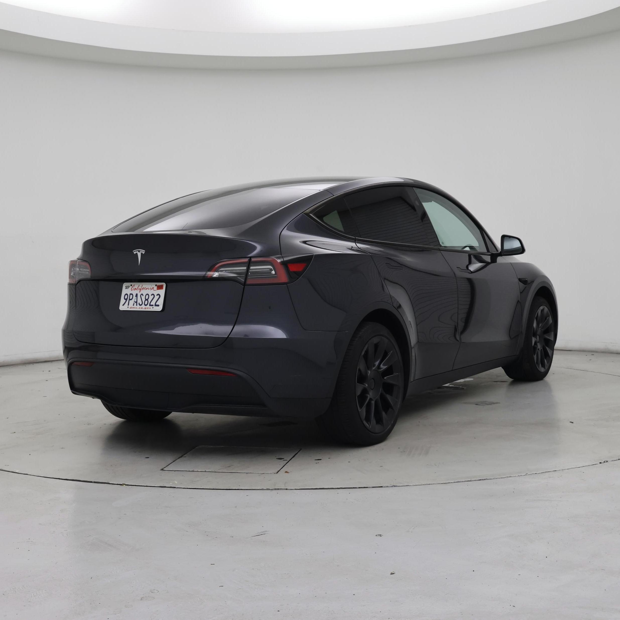Thumbnail: 2024 Tesla Model Y - 8