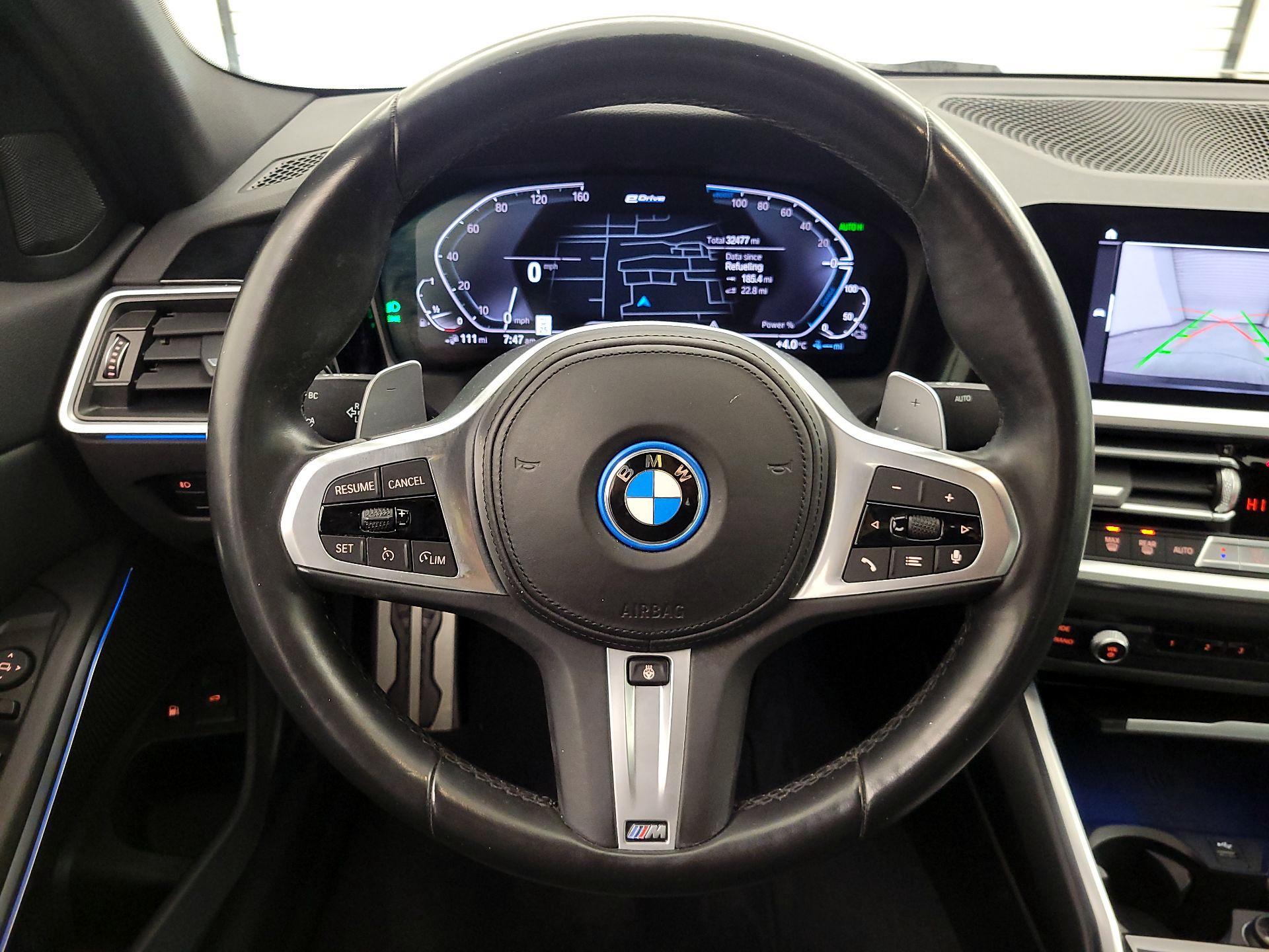 Thumbnail: 2022 BMW 3 Series - 10